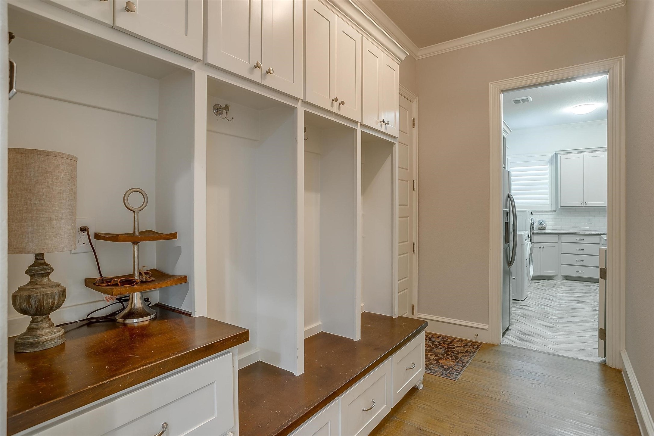 8328 Red Rose Trail