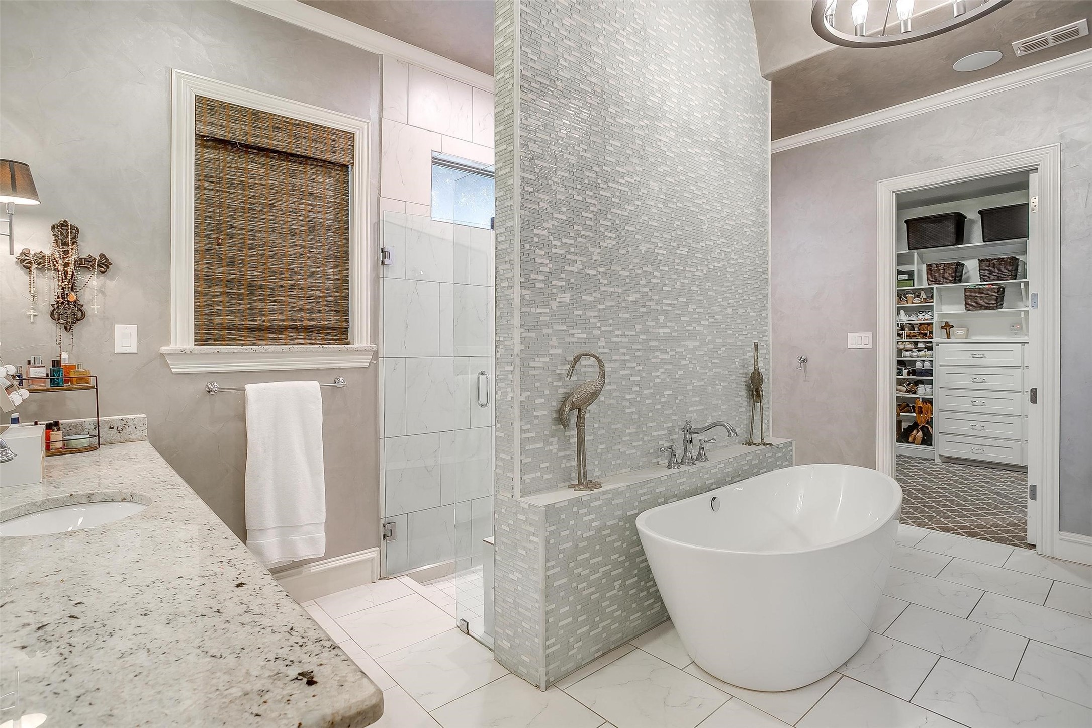 8328 Red Rose Trail