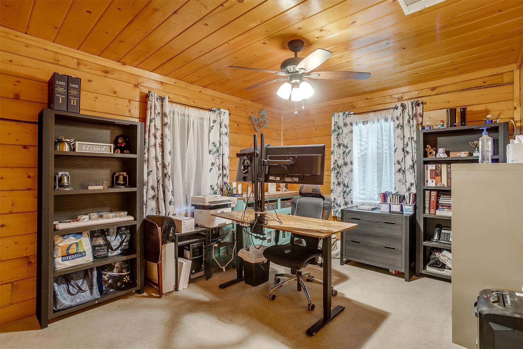 4802 Chisholm Trail