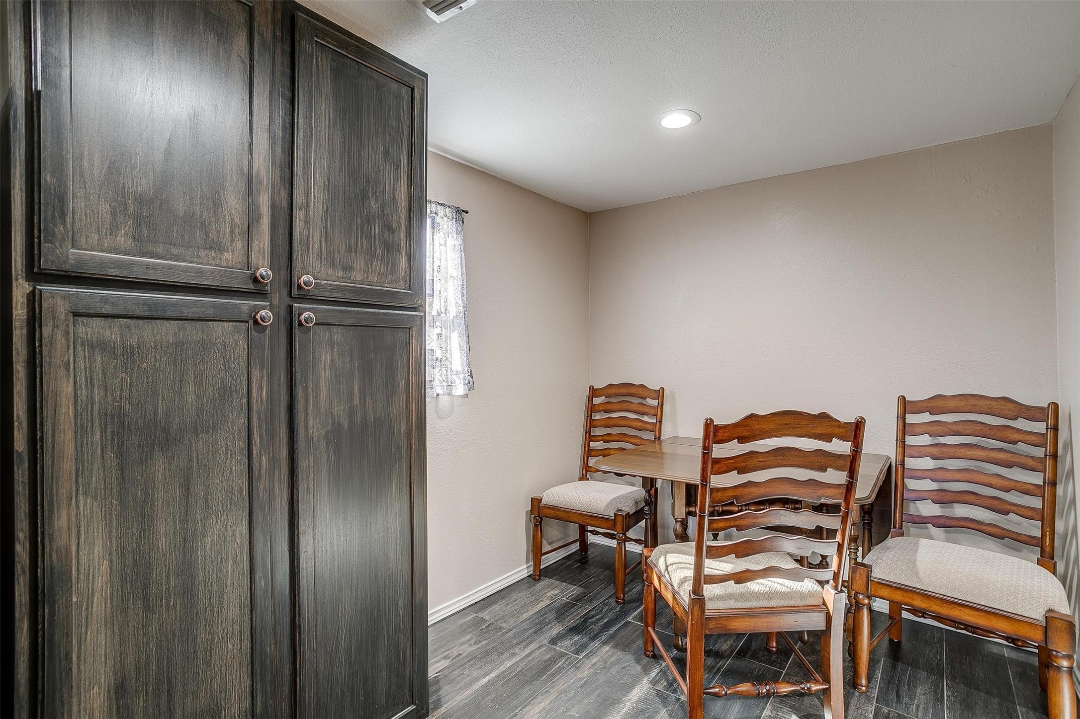 4802 Chisholm Trail