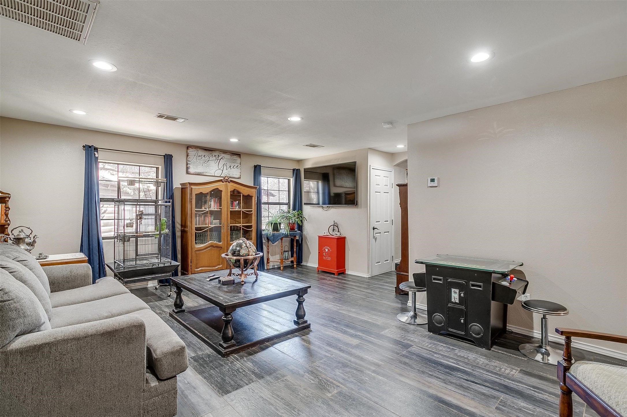 4802 Chisholm Trail