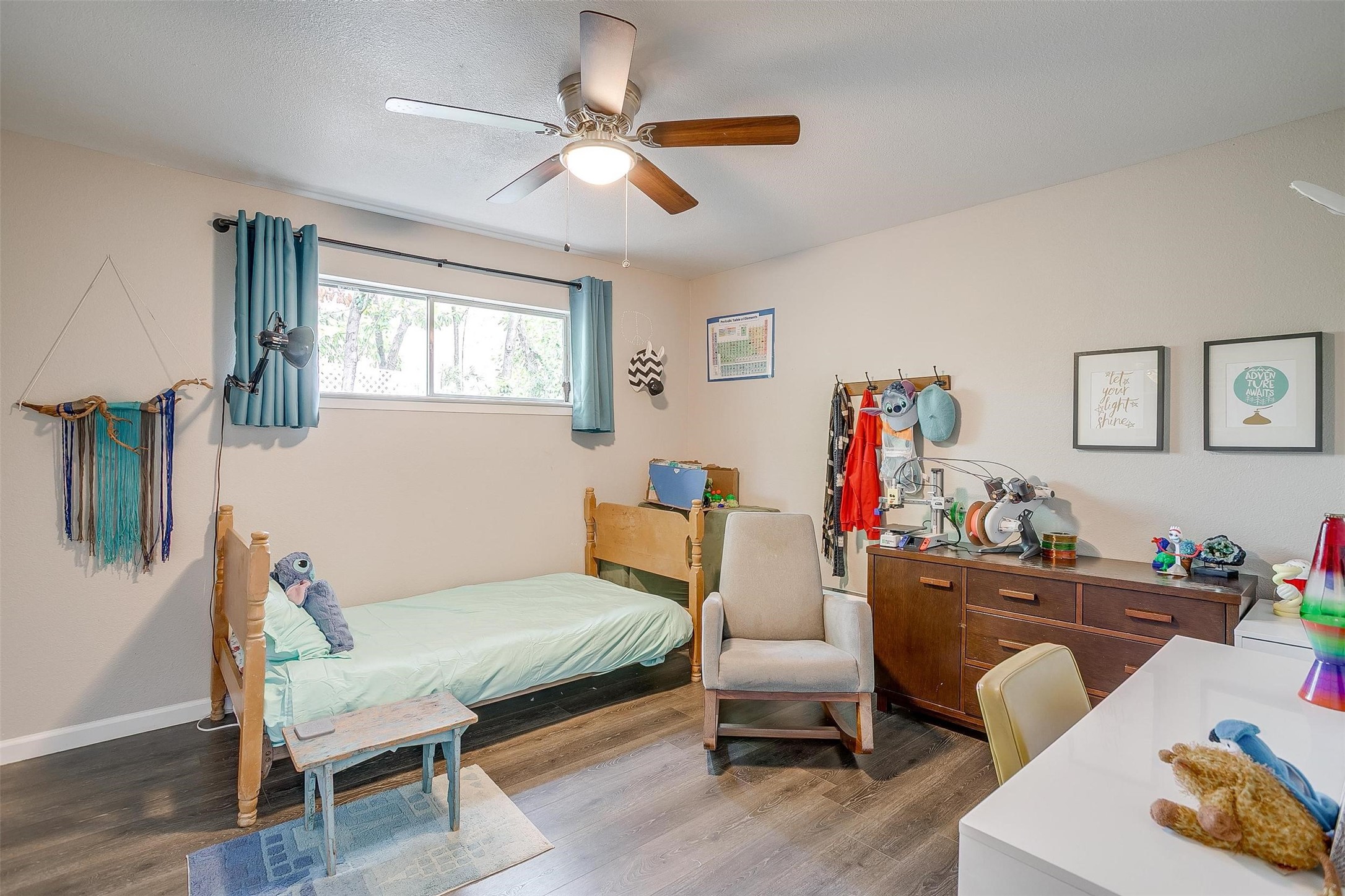 6325 Wallingford Drive