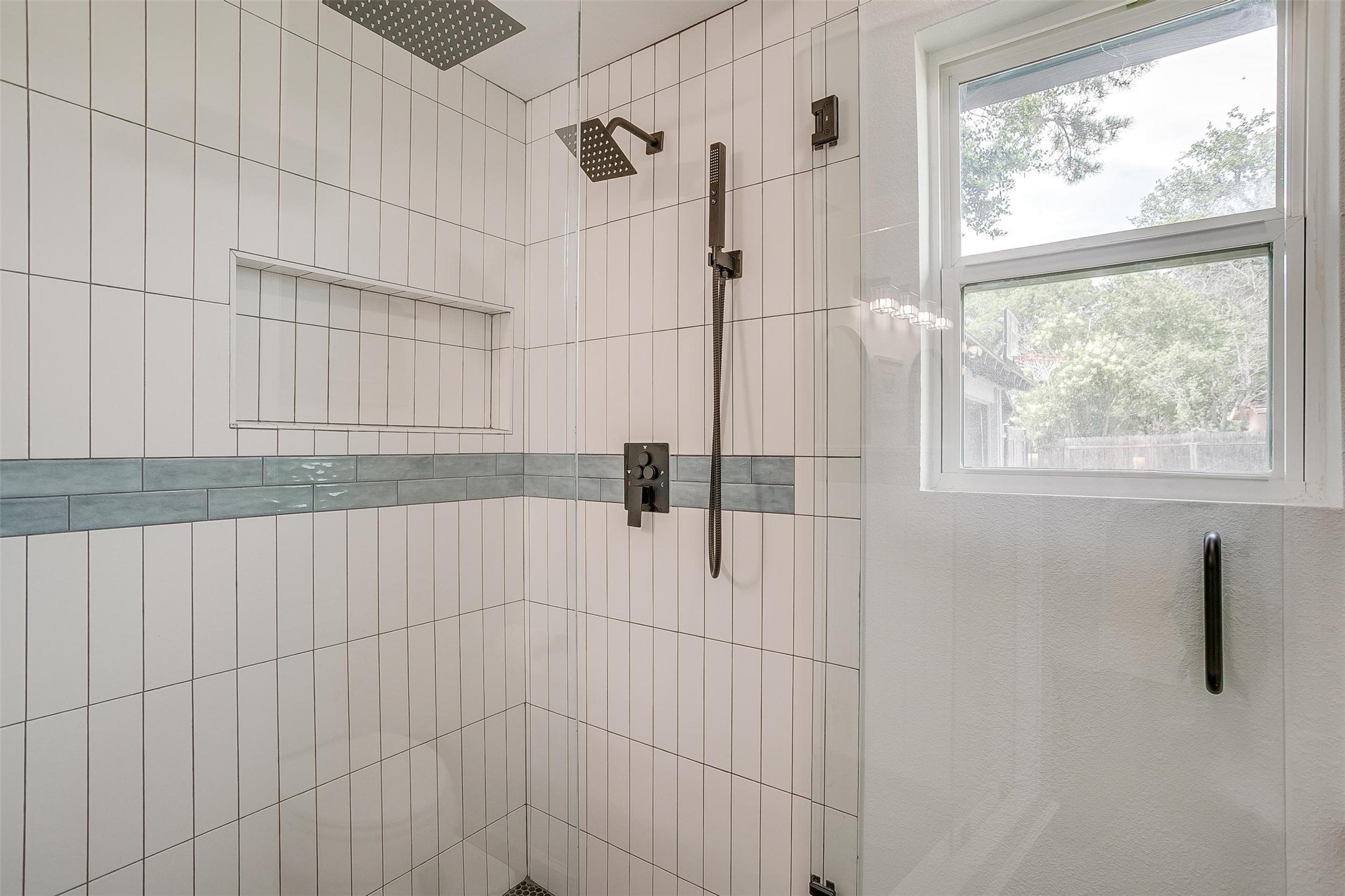 6325 Wallingford Drive