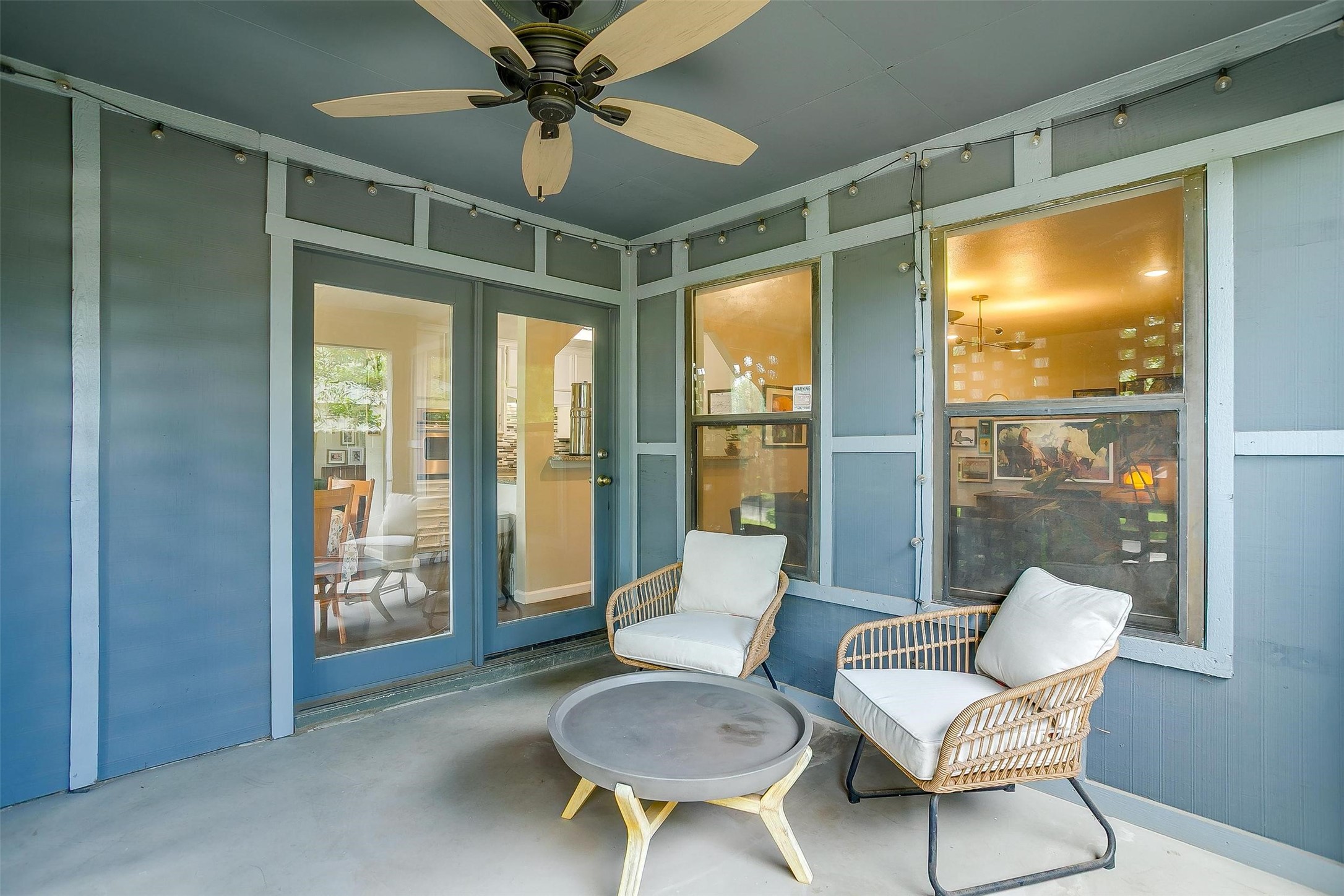 6325 Wallingford Drive