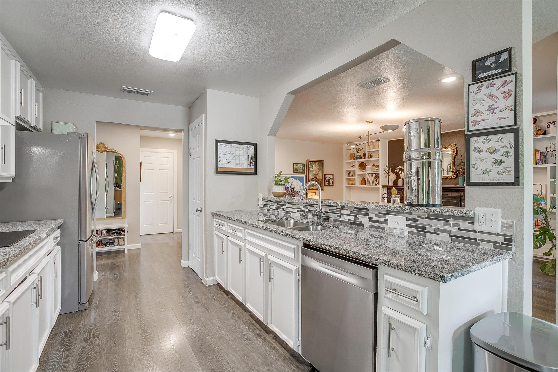 6325 Wallingford Drive