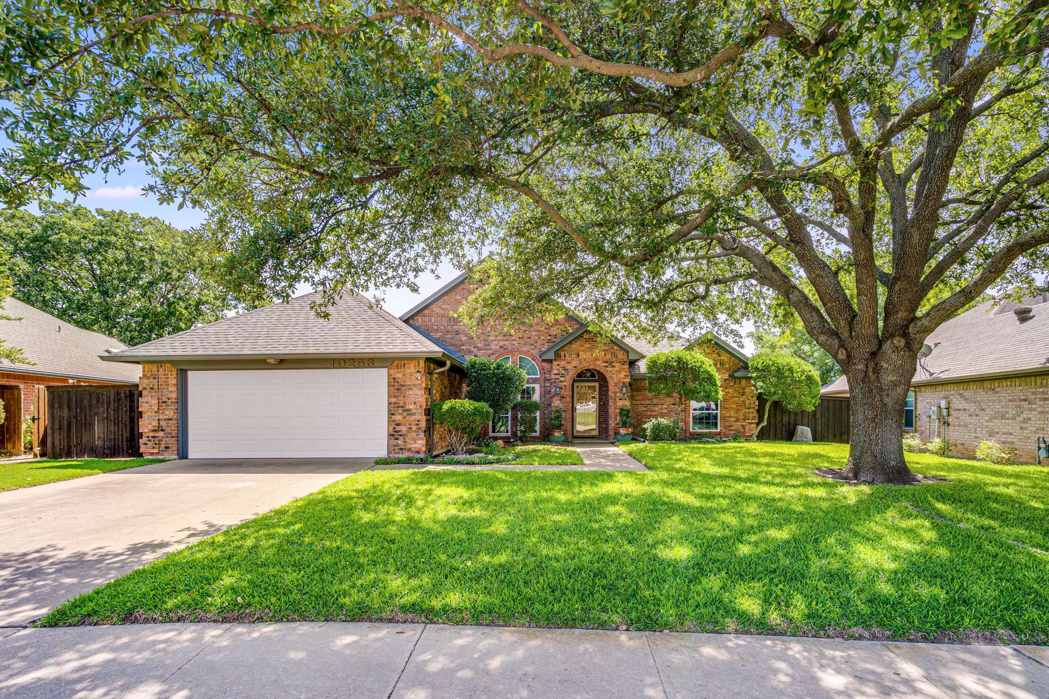 10253 Fieldcrest Drive