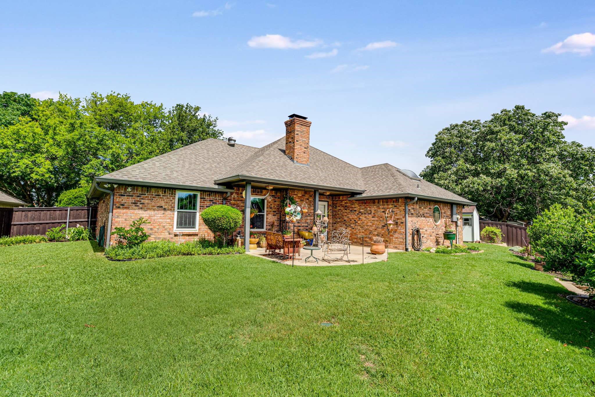 10253 Fieldcrest Drive