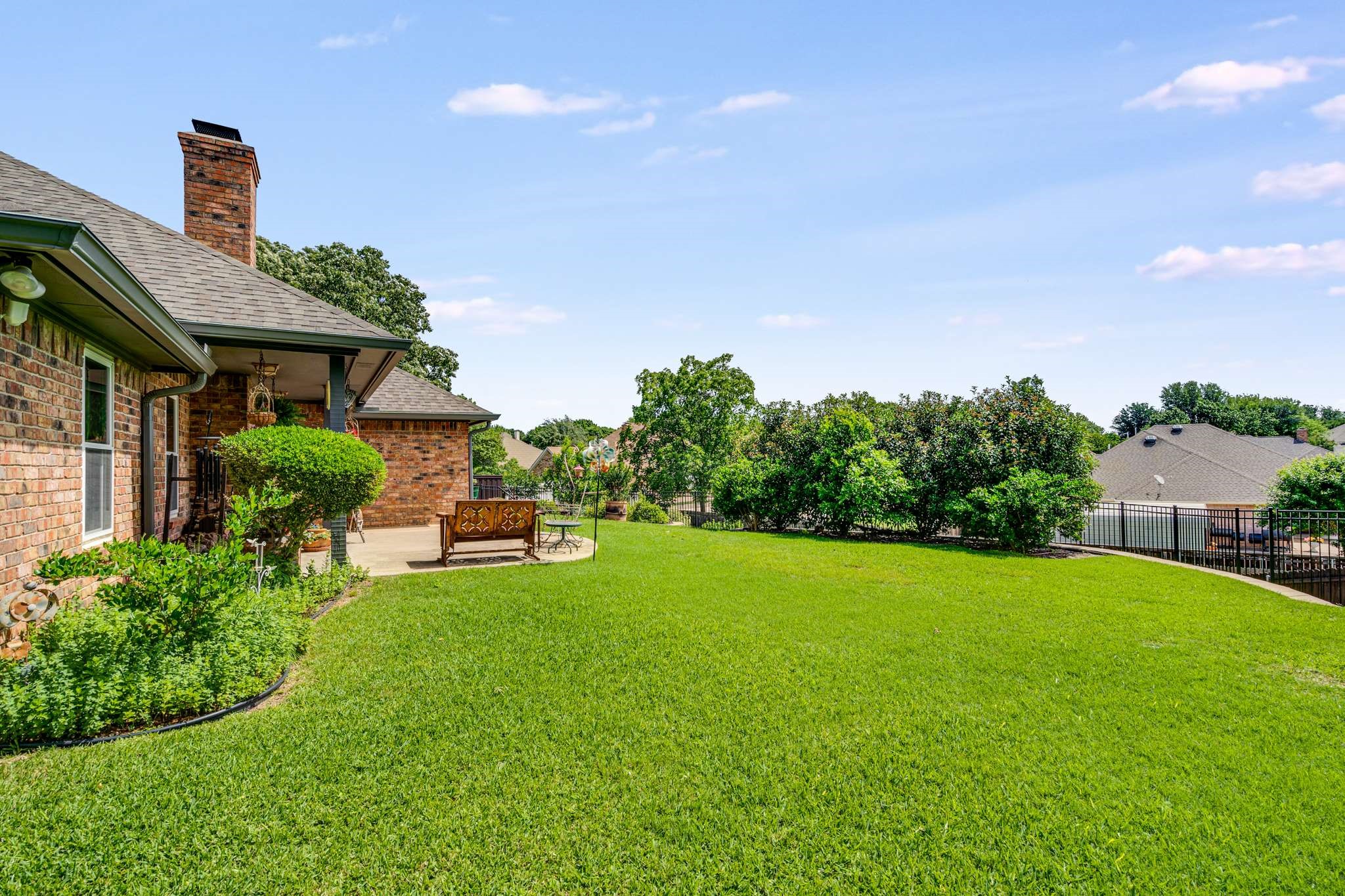 10253 Fieldcrest Drive