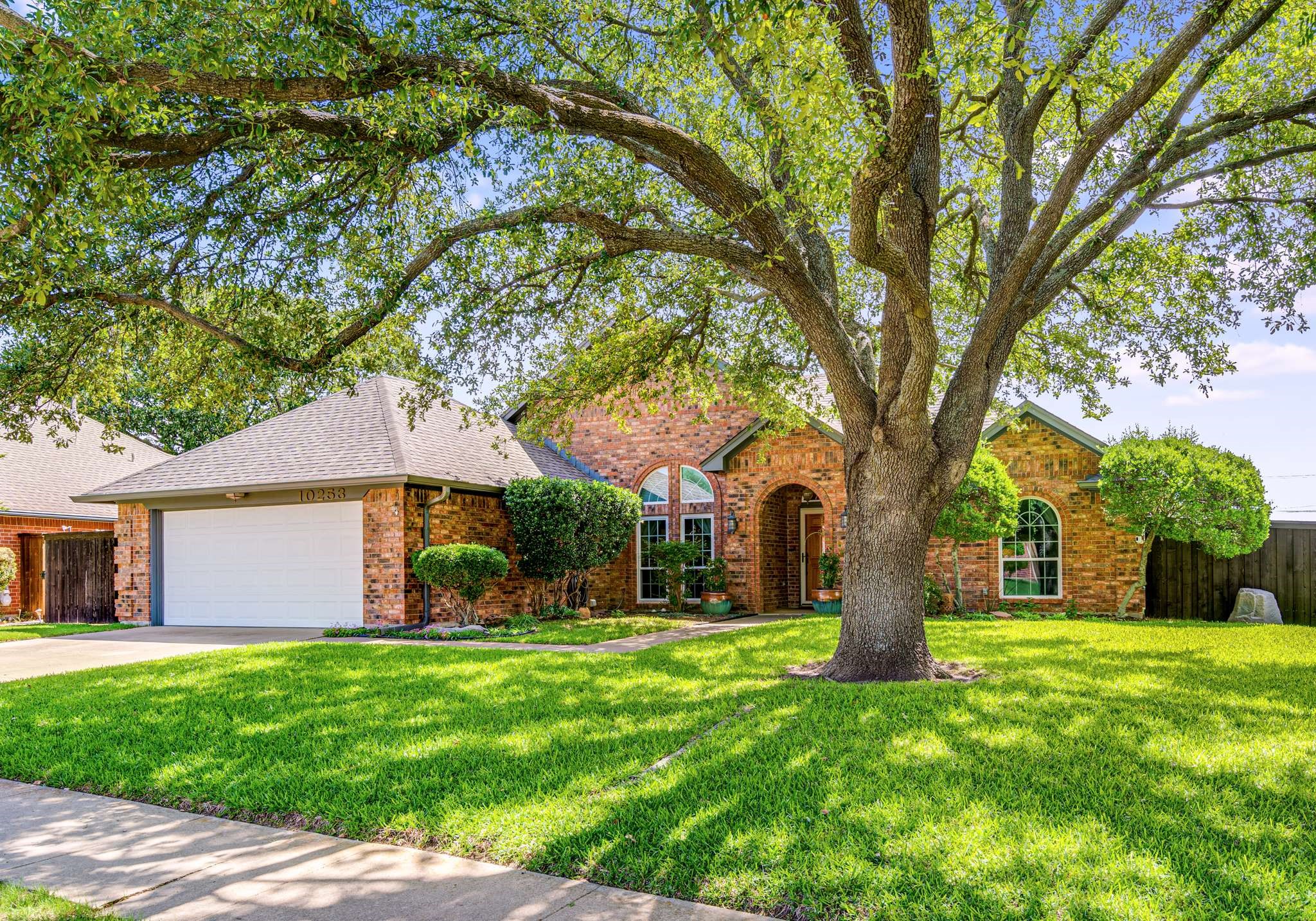 10253 Fieldcrest Drive