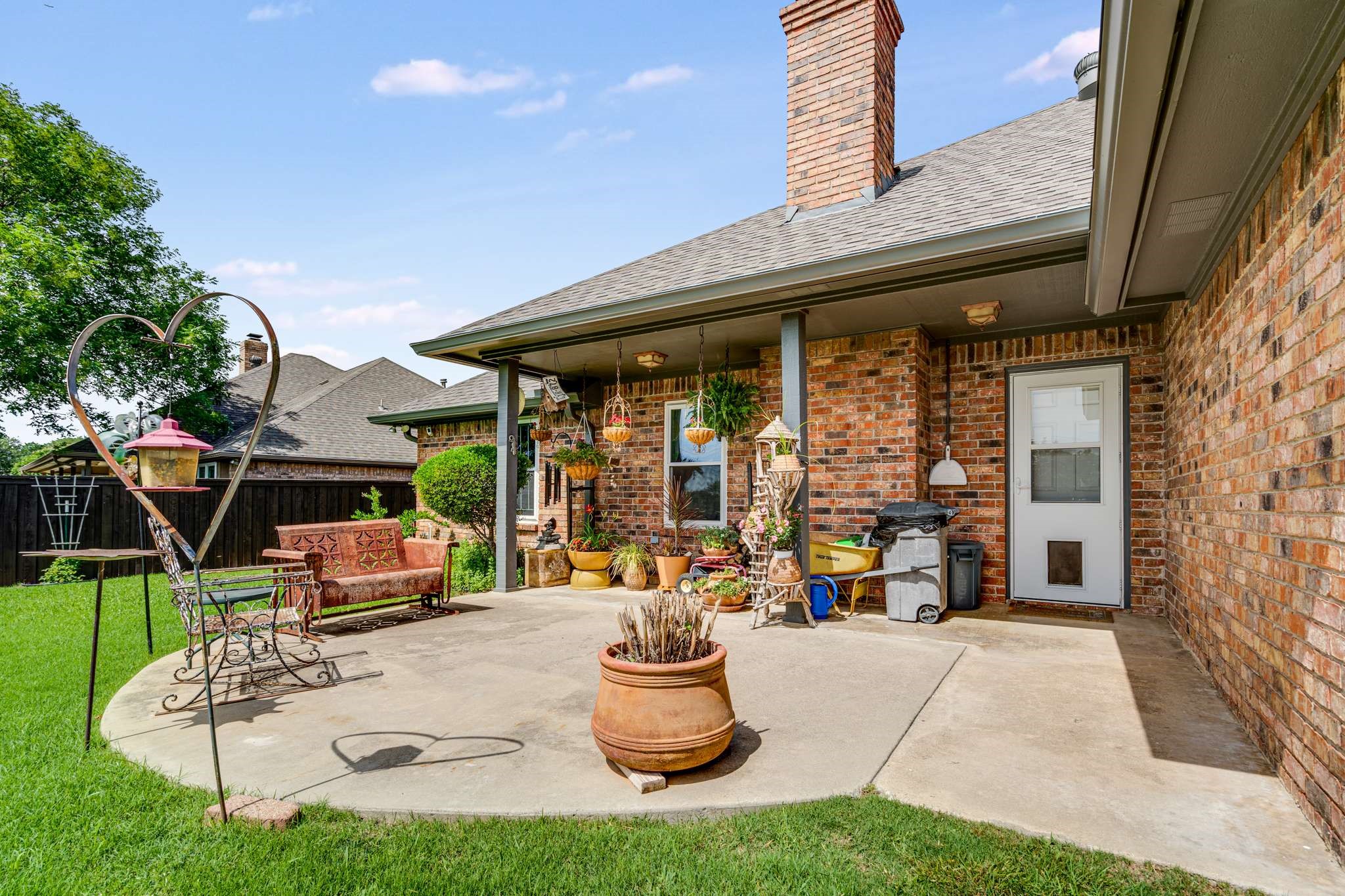 10253 Fieldcrest Drive