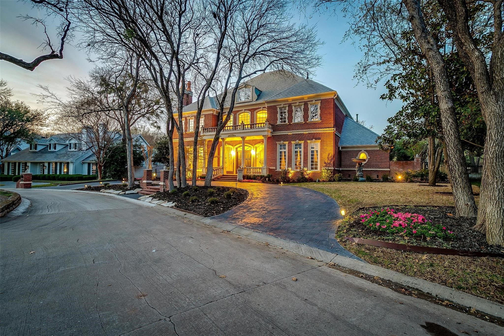 6805 Laurel Valley Drive