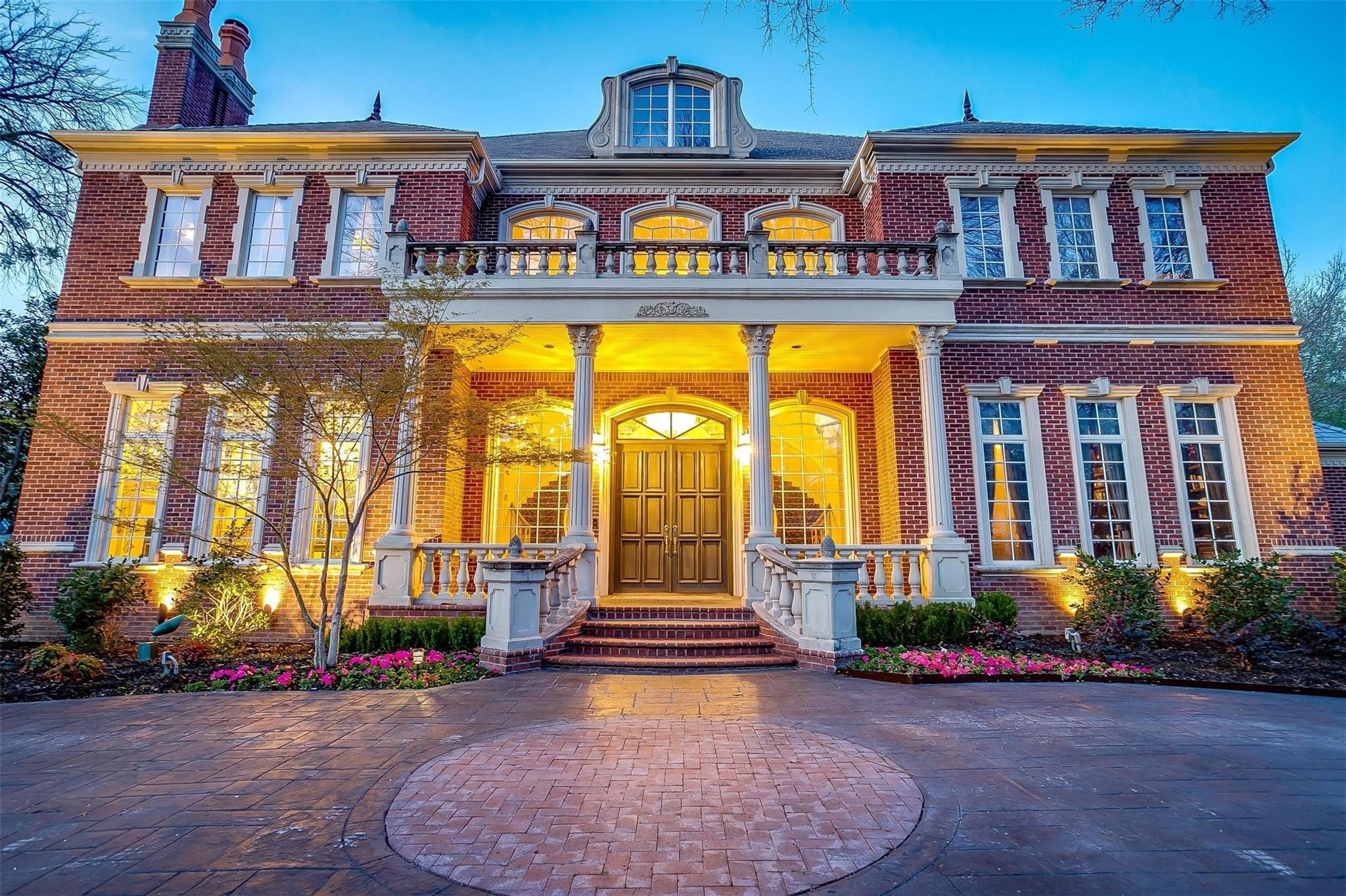 6805 Laurel Valley Drive