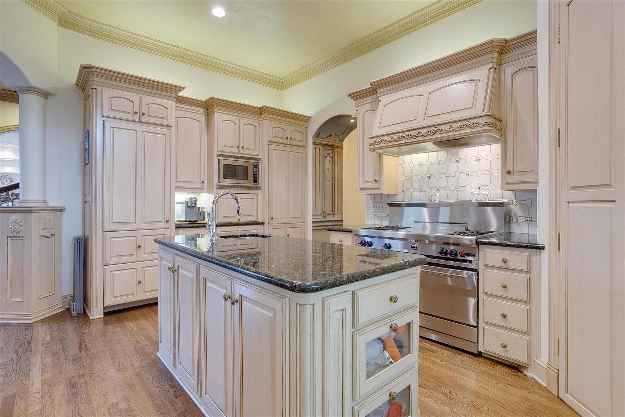 6805 Laurel Valley Drive