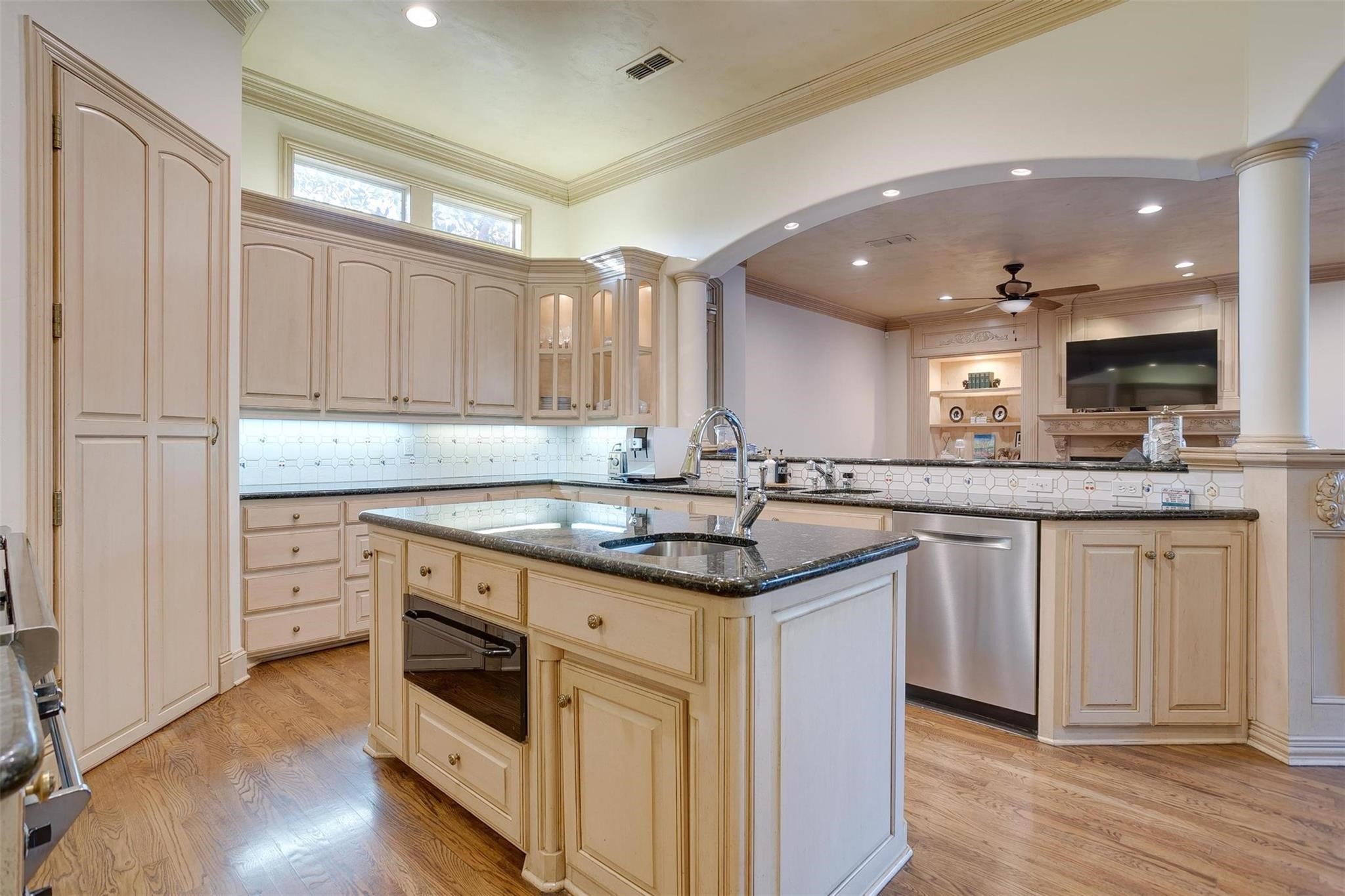 6805 Laurel Valley Drive