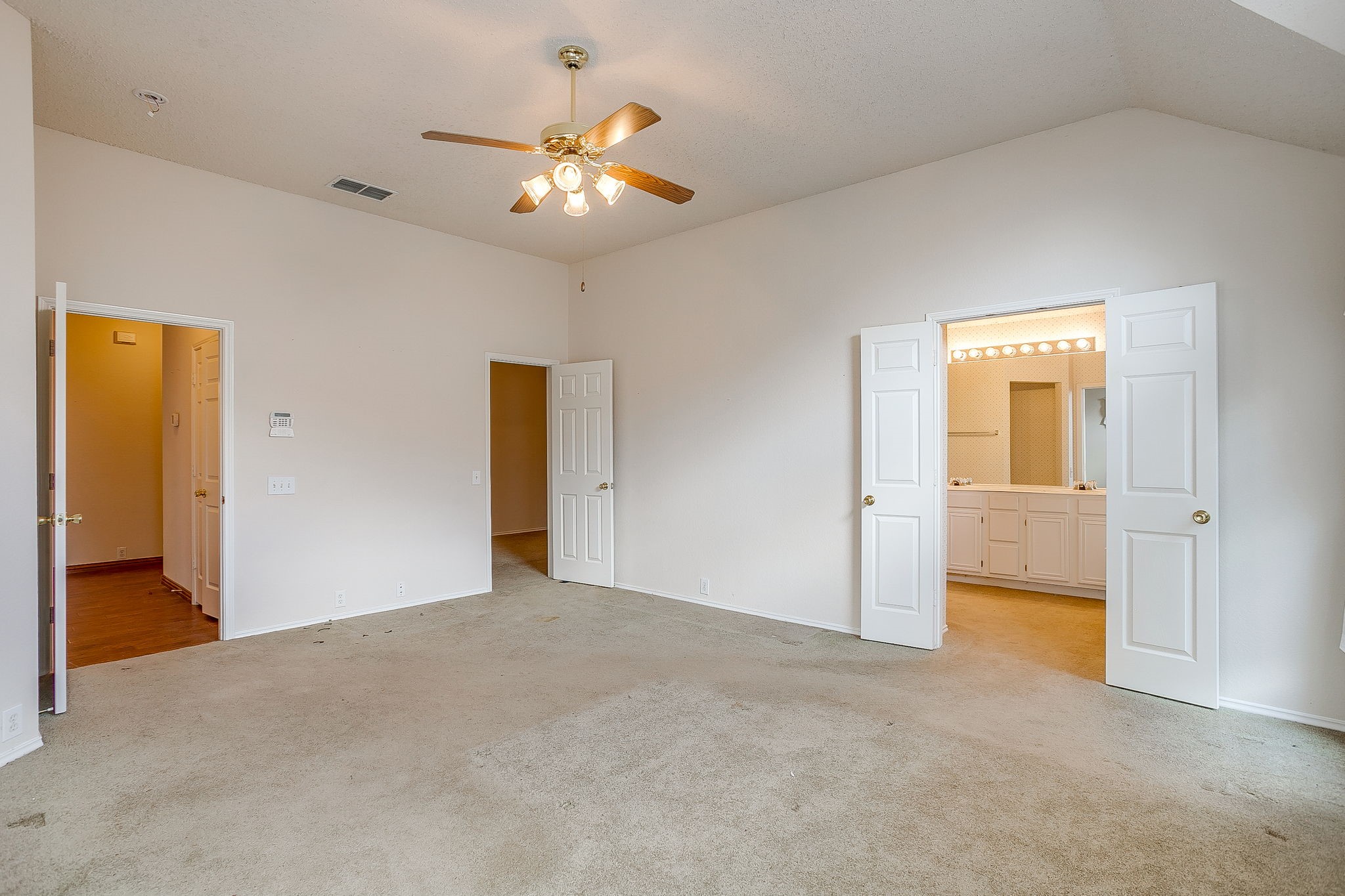 1104 Whistle Stop Drive