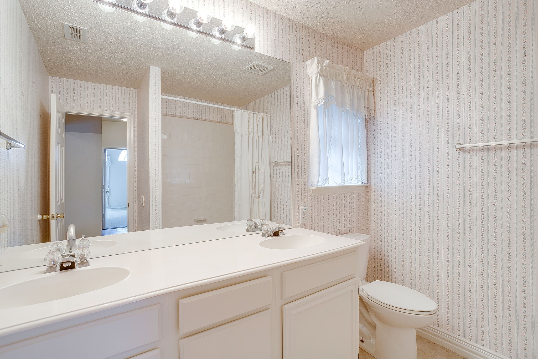 1104 Whistle Stop Drive