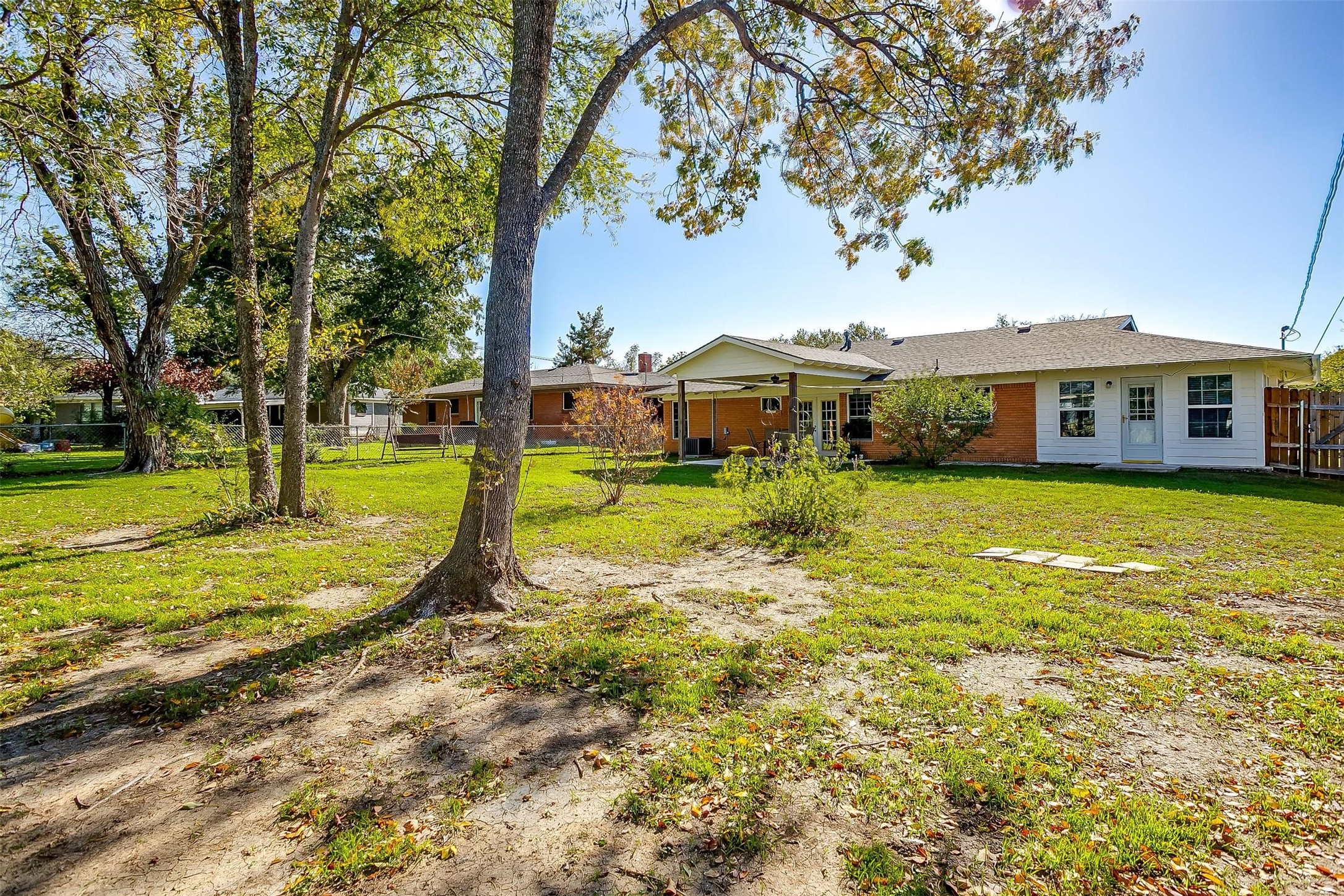 5805 Circular Drive