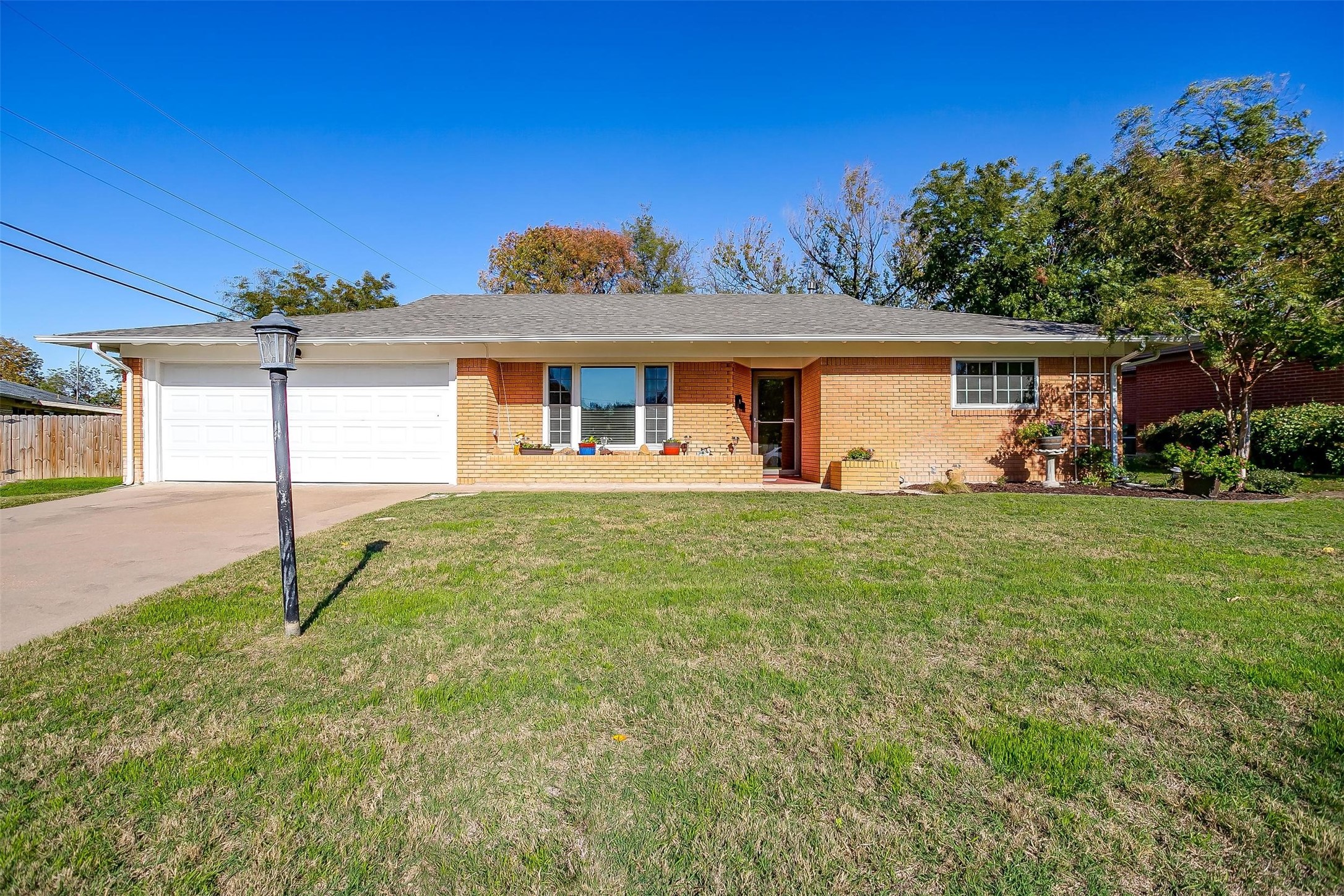 5805 Circular Drive