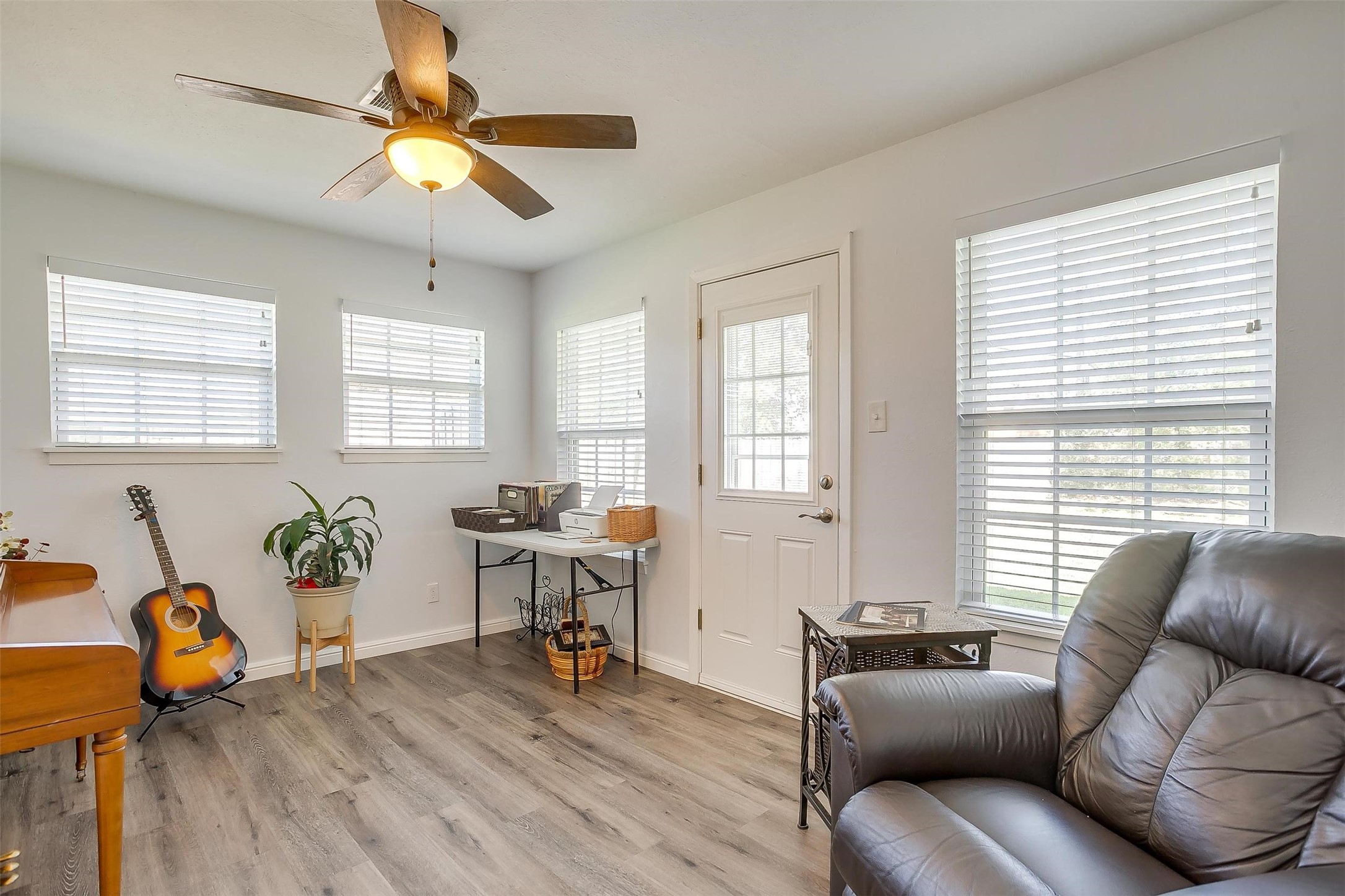 5805 Circular Drive