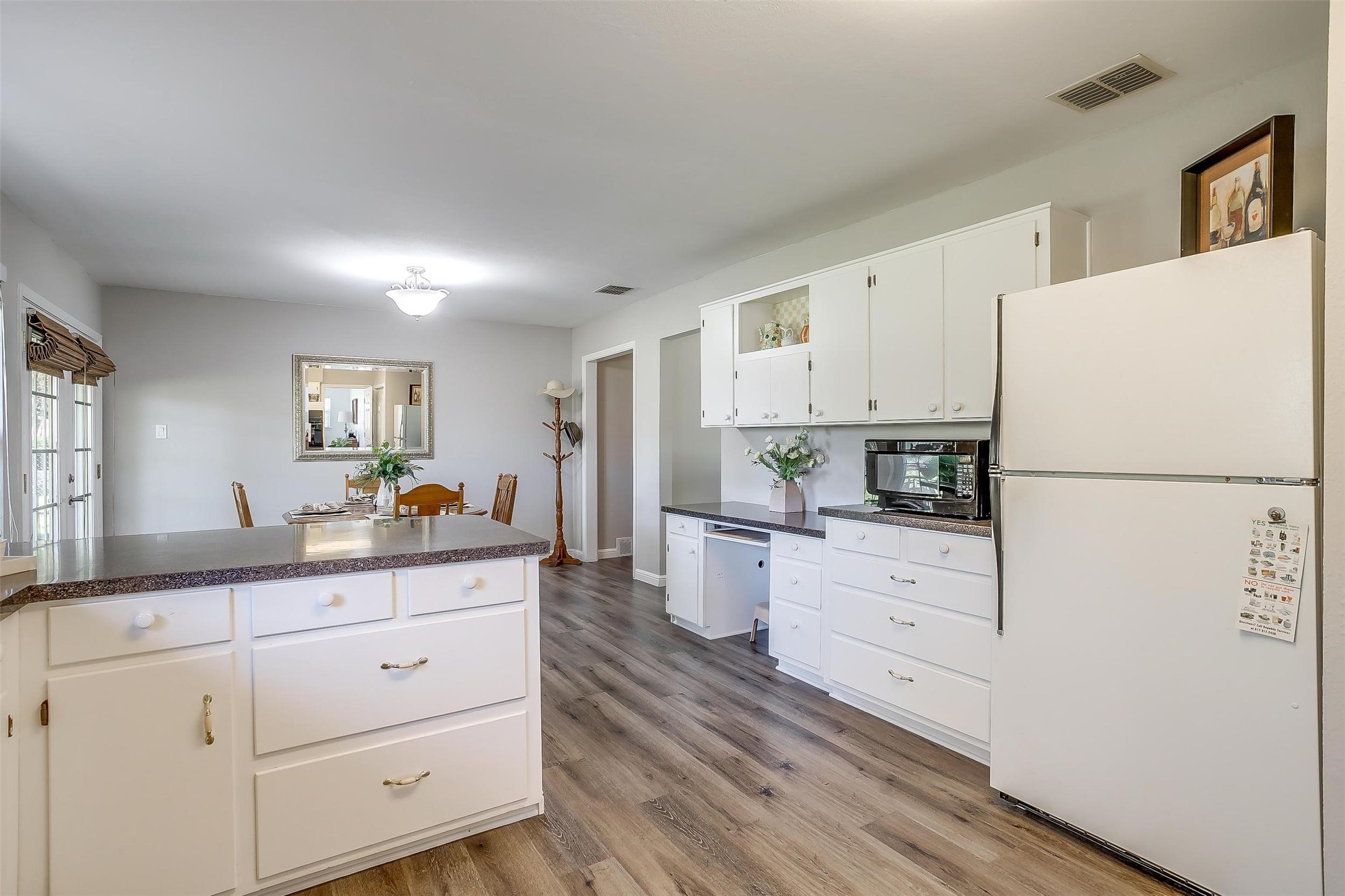 5805 Circular Drive