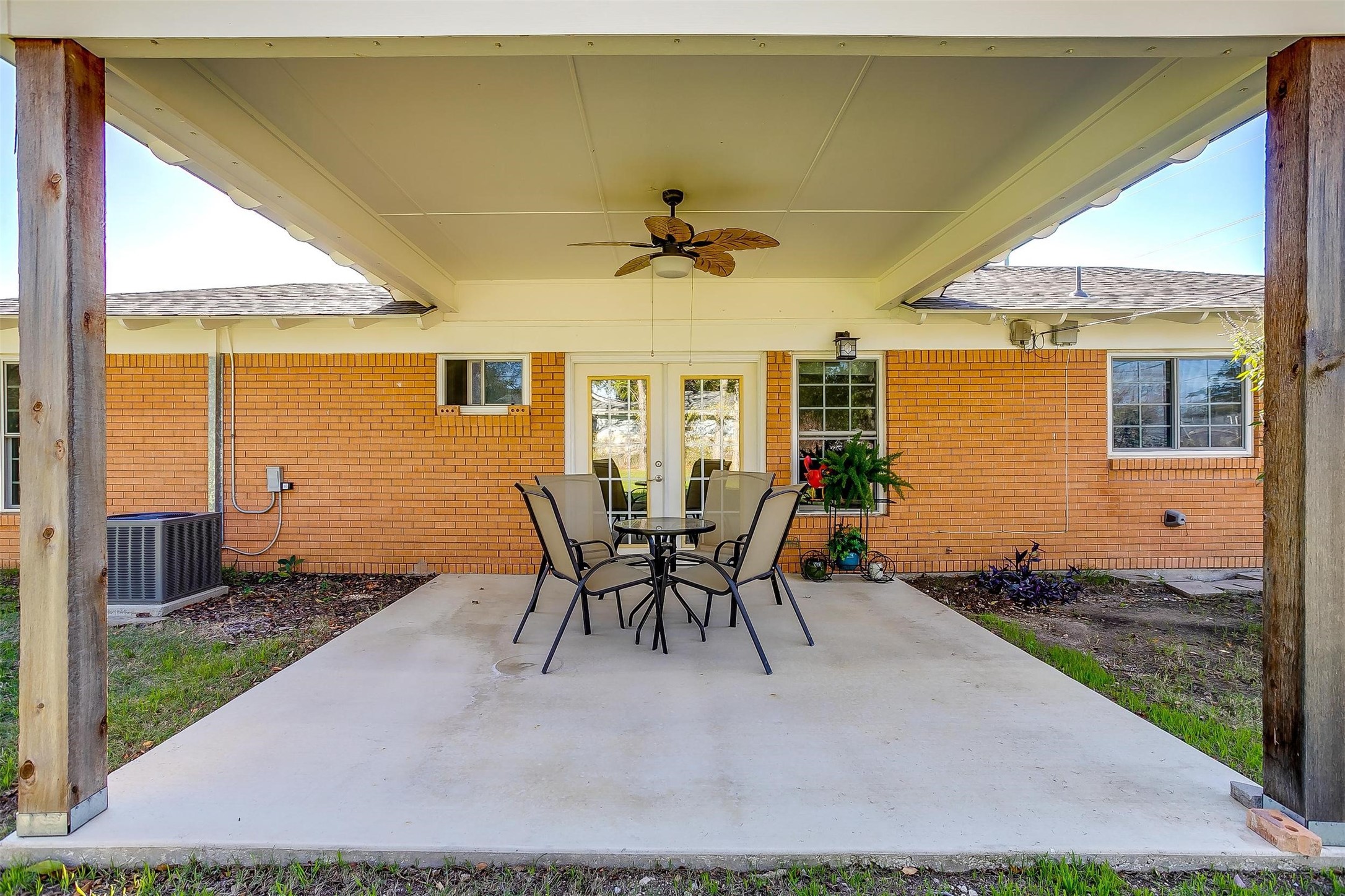 5805 Circular Drive
