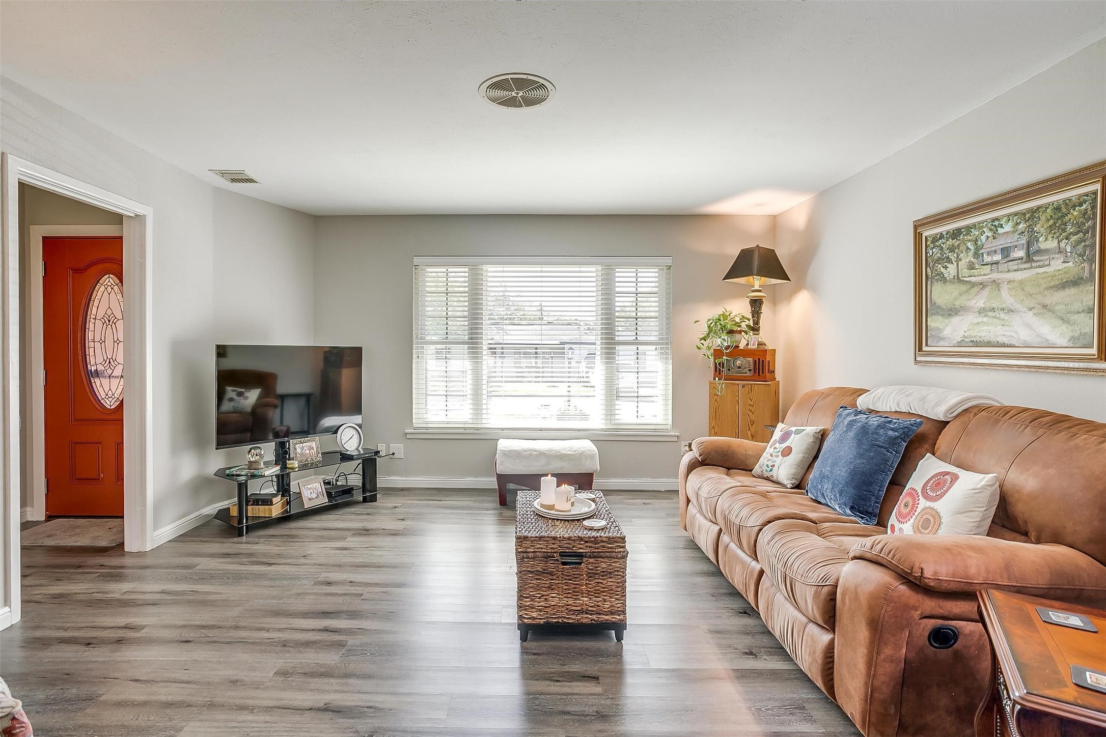 5805 Circular Drive