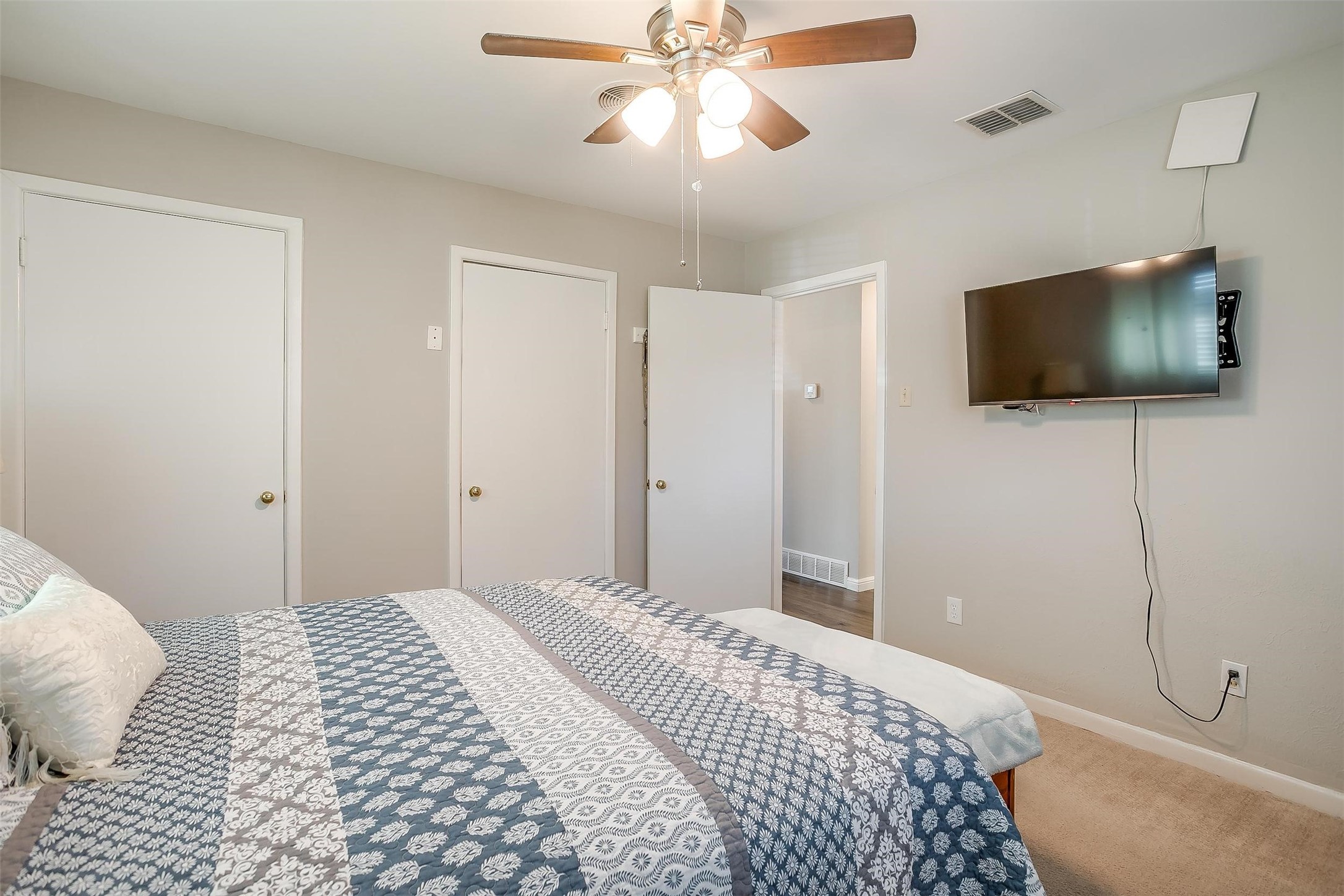 5805 Circular Drive
