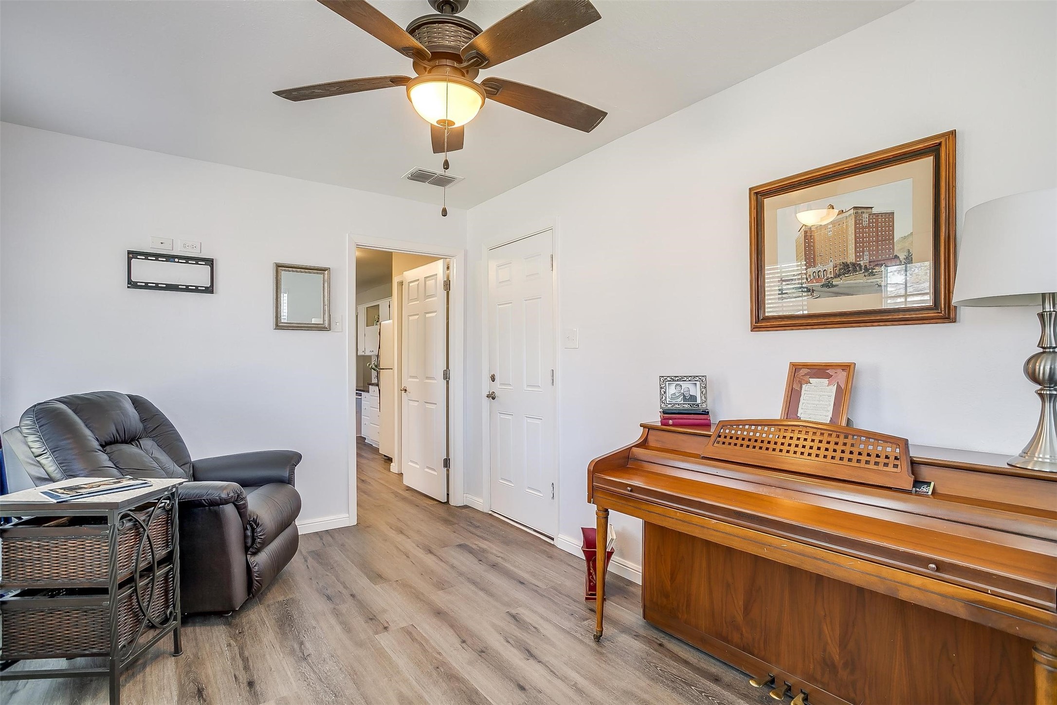 5805 Circular Drive