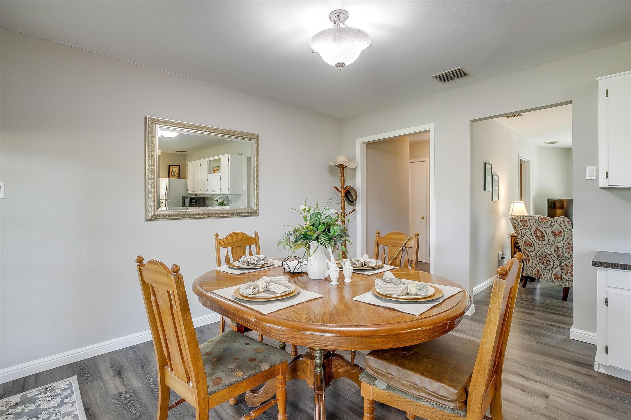 5805 Circular Drive