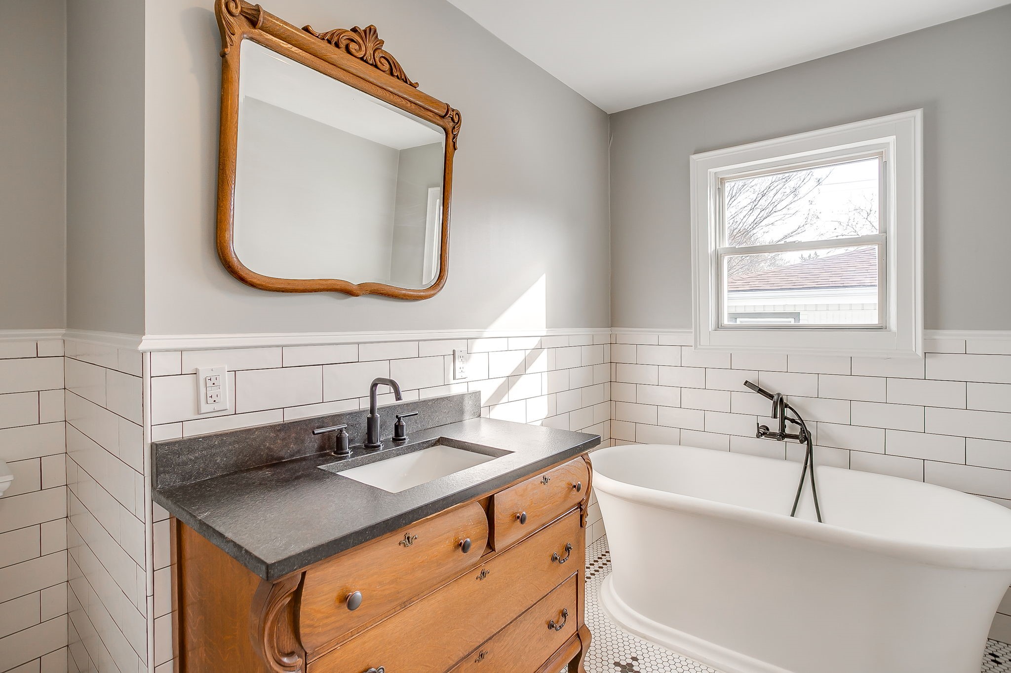 4605 Birchman Avenue