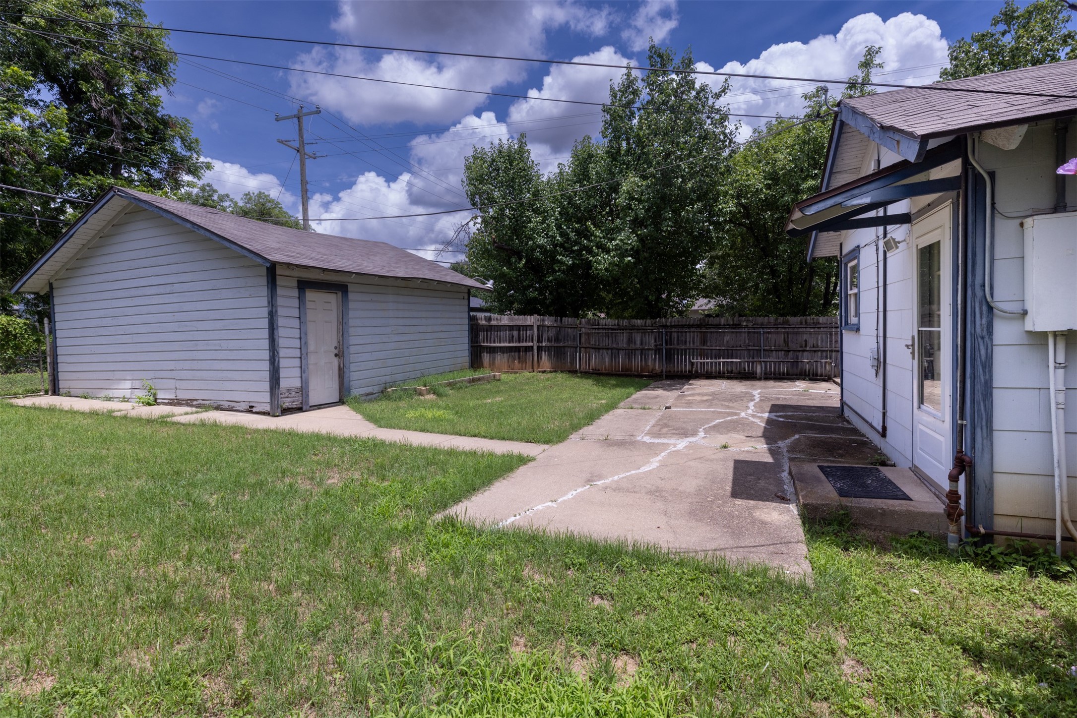 3800 El Campo Avenue