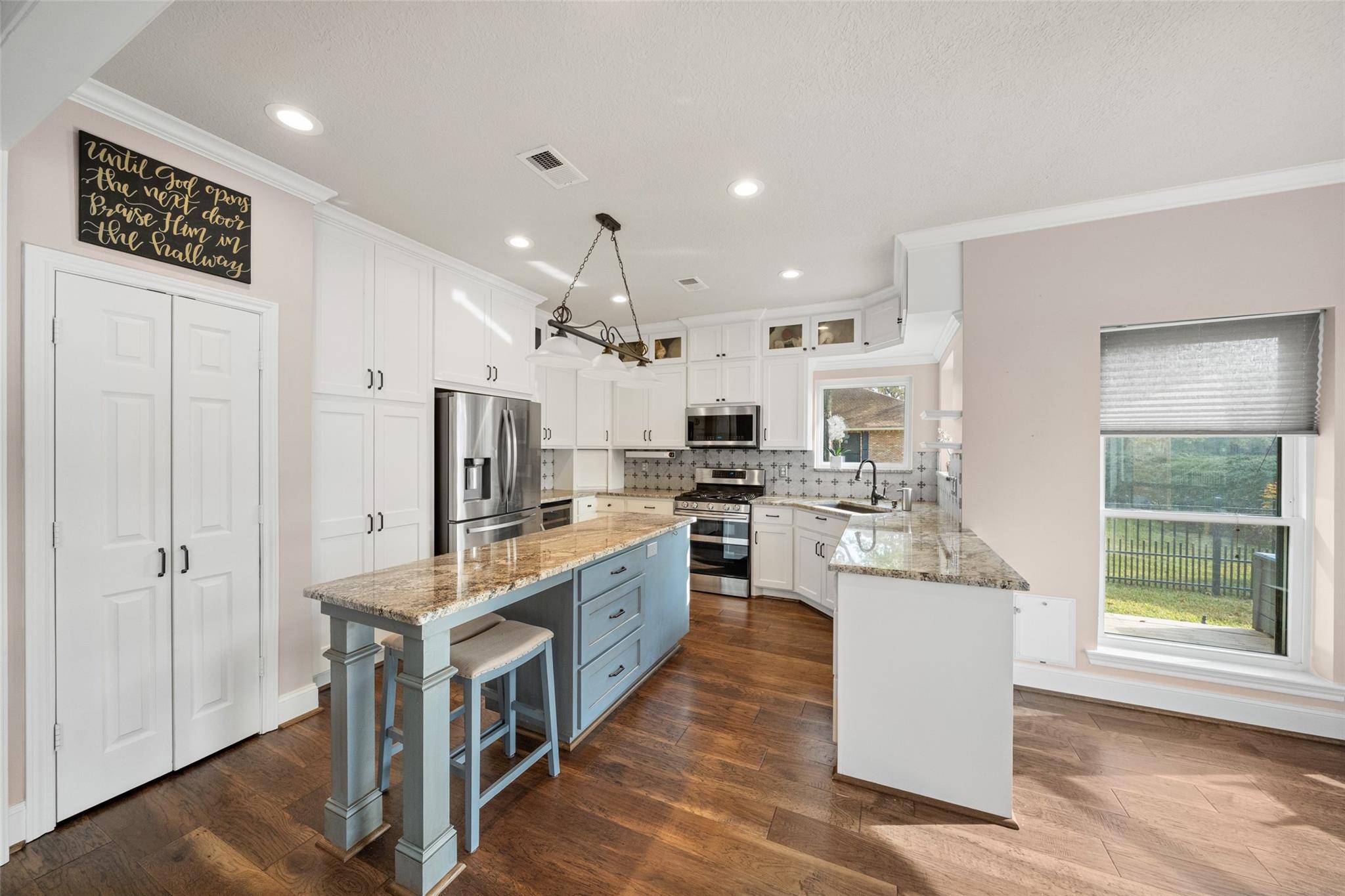 20256 Ivy Point Circle