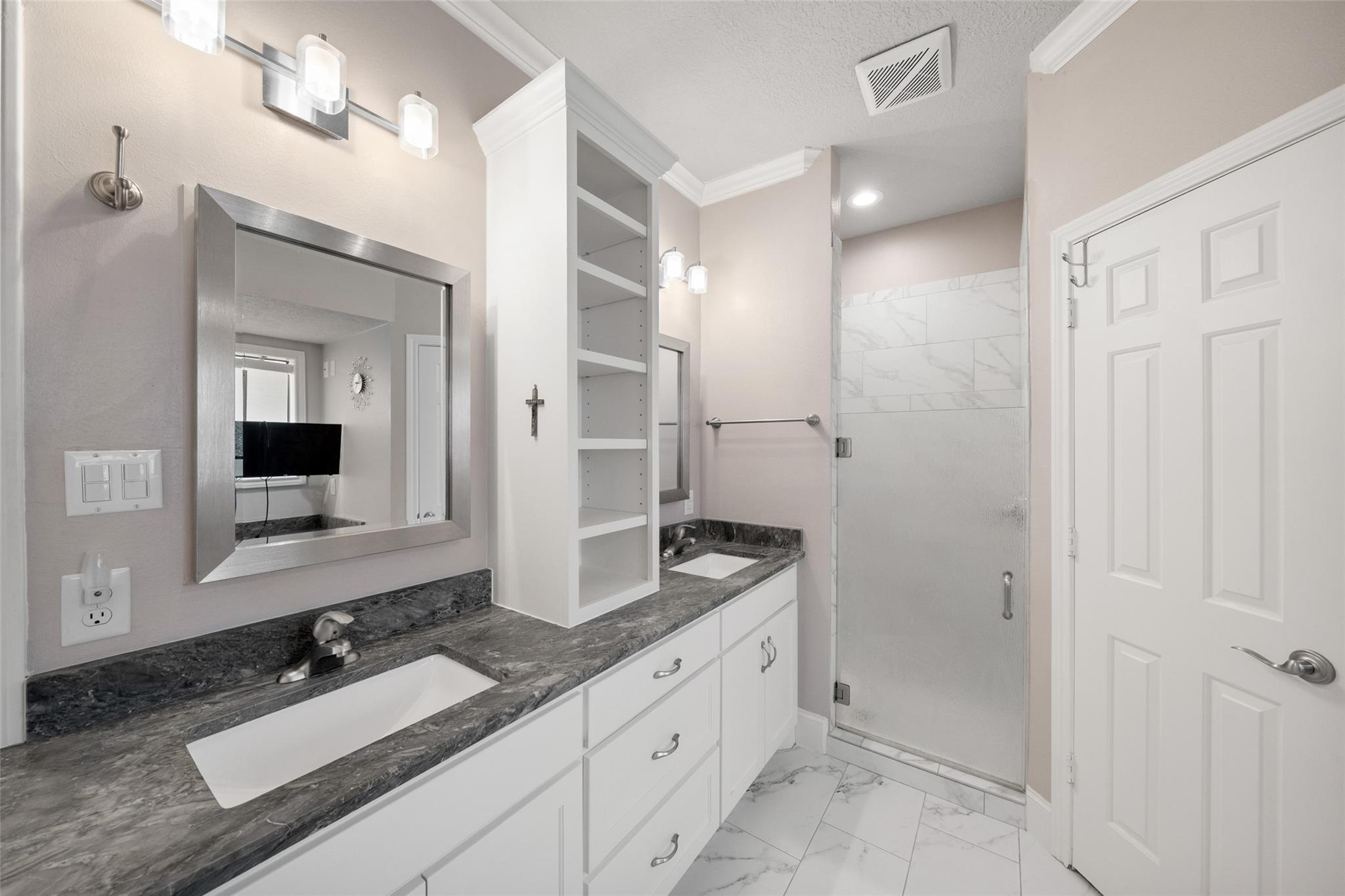 20256 Ivy Point Circle