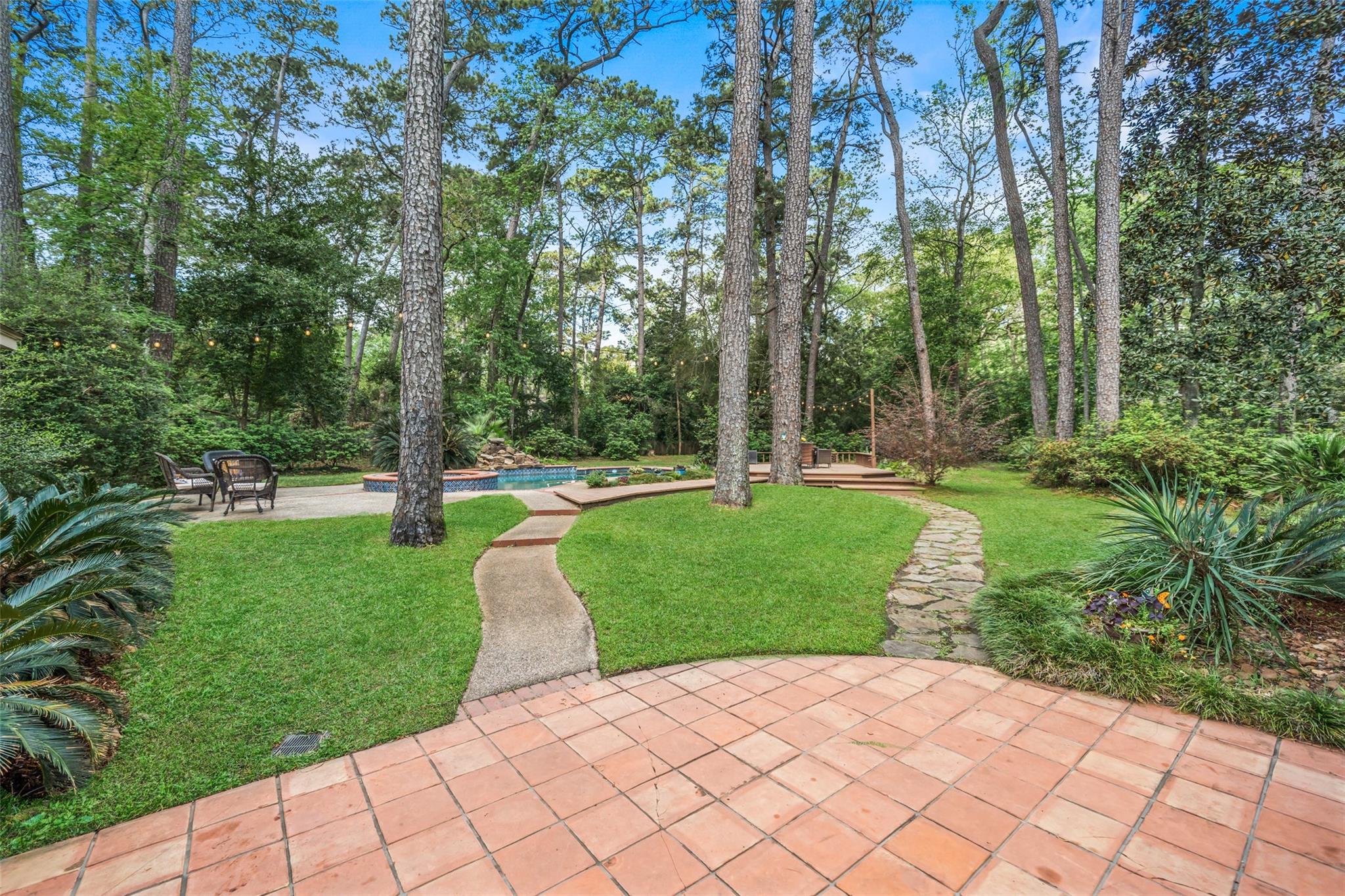 2918 Kings Forest Drive