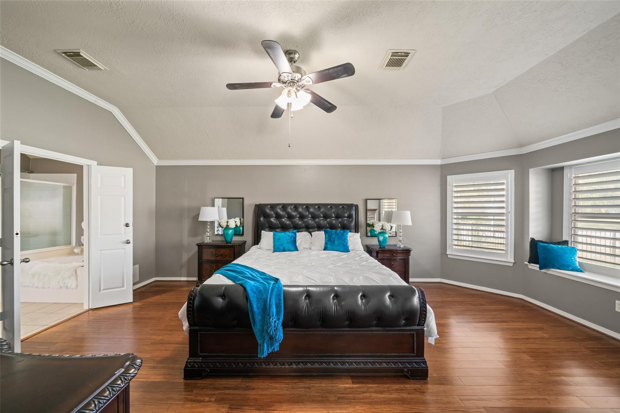 18703 Aquatic Drive