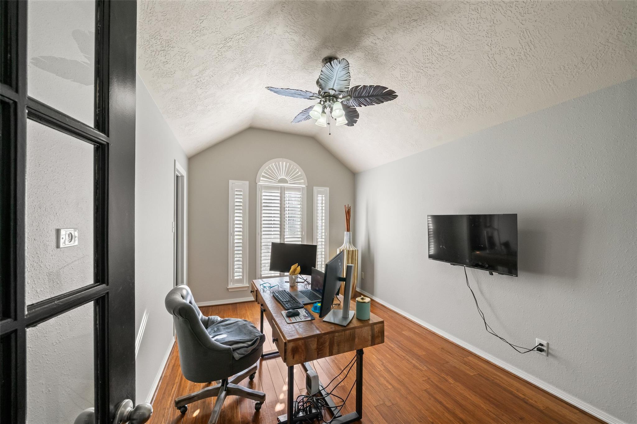 18703 Aquatic Drive