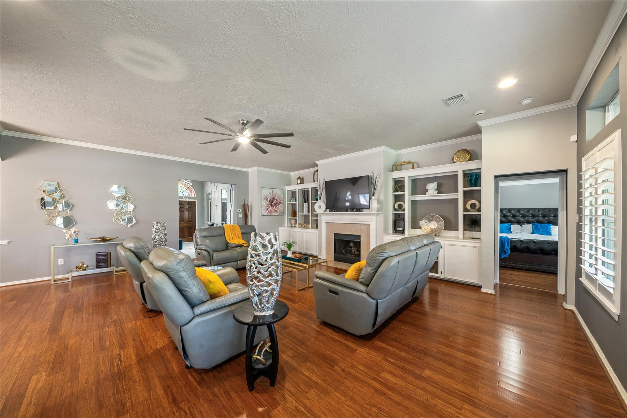 18703 Aquatic Drive