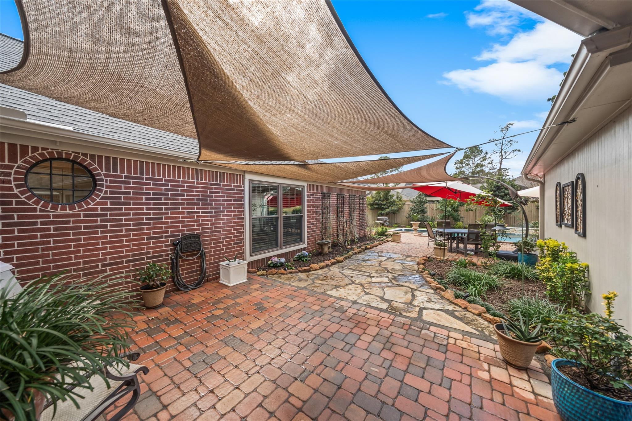 18711 Leisure Place Drive