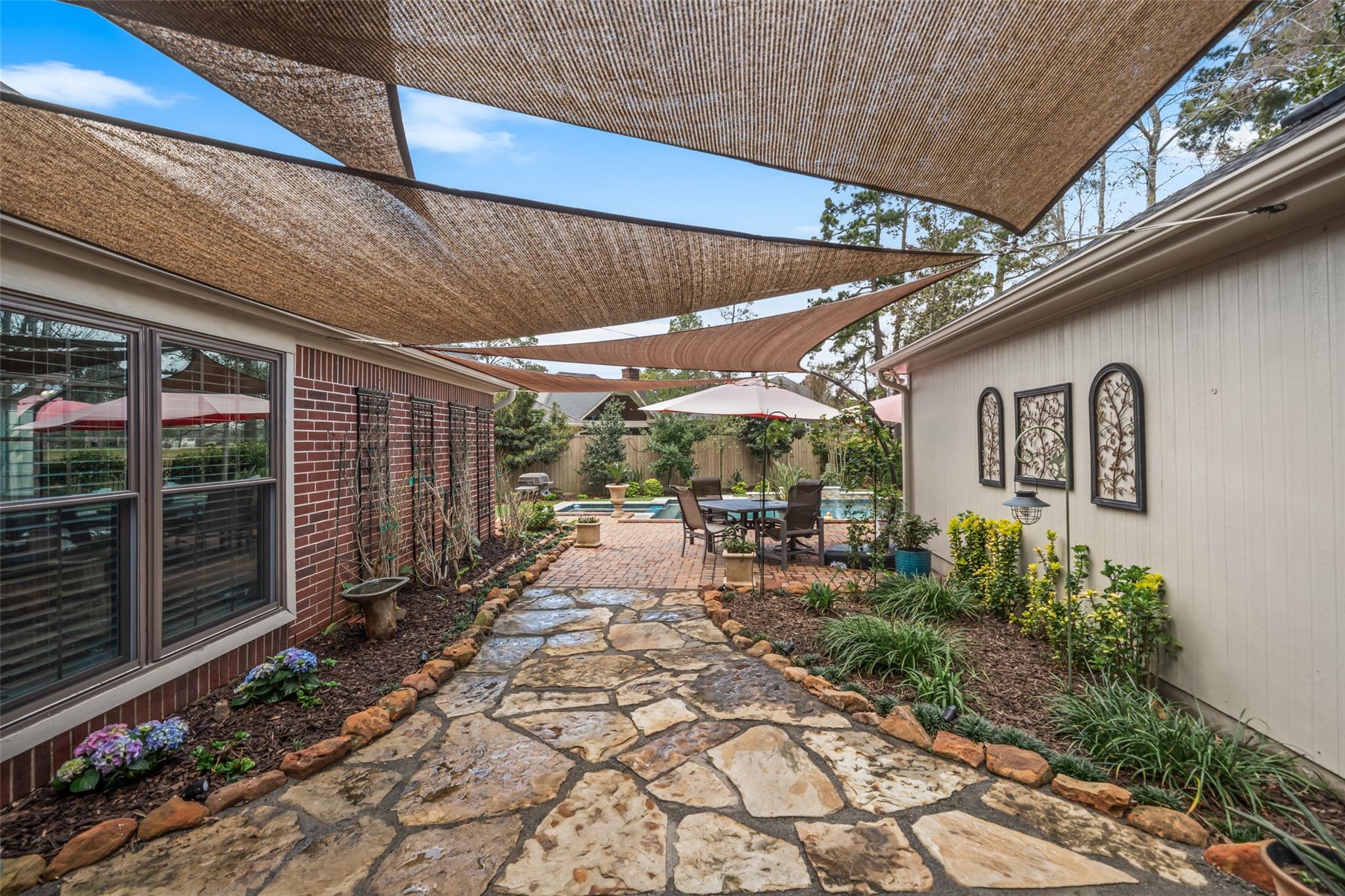 18711 Leisure Place Drive