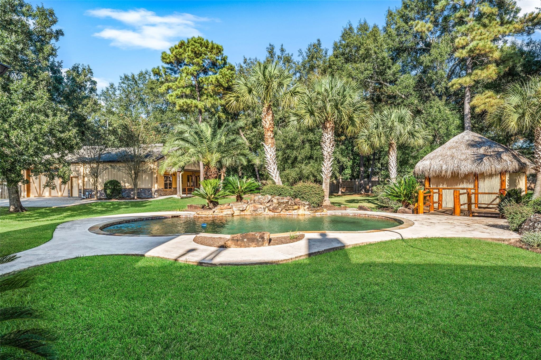 21710 Pino Lane