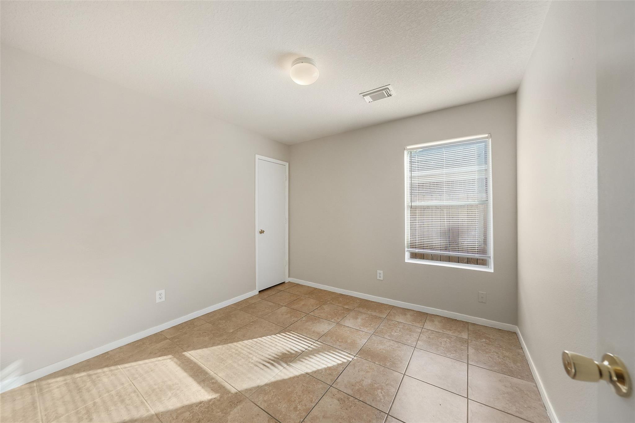 12146 Glen Crossing Circle
