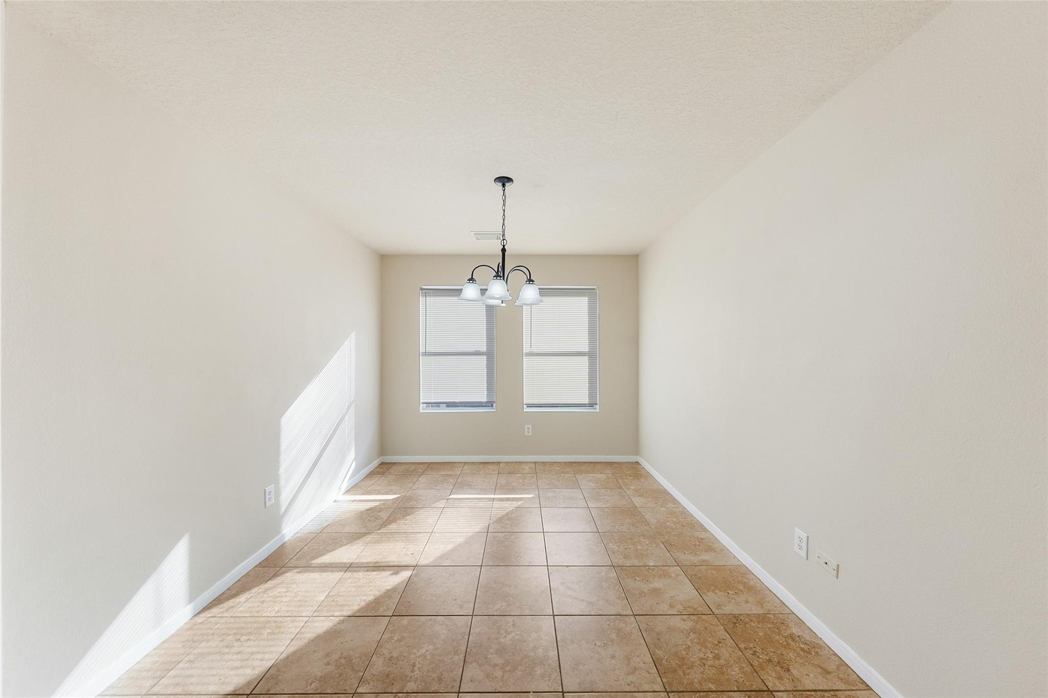 12146 Glen Crossing Circle
