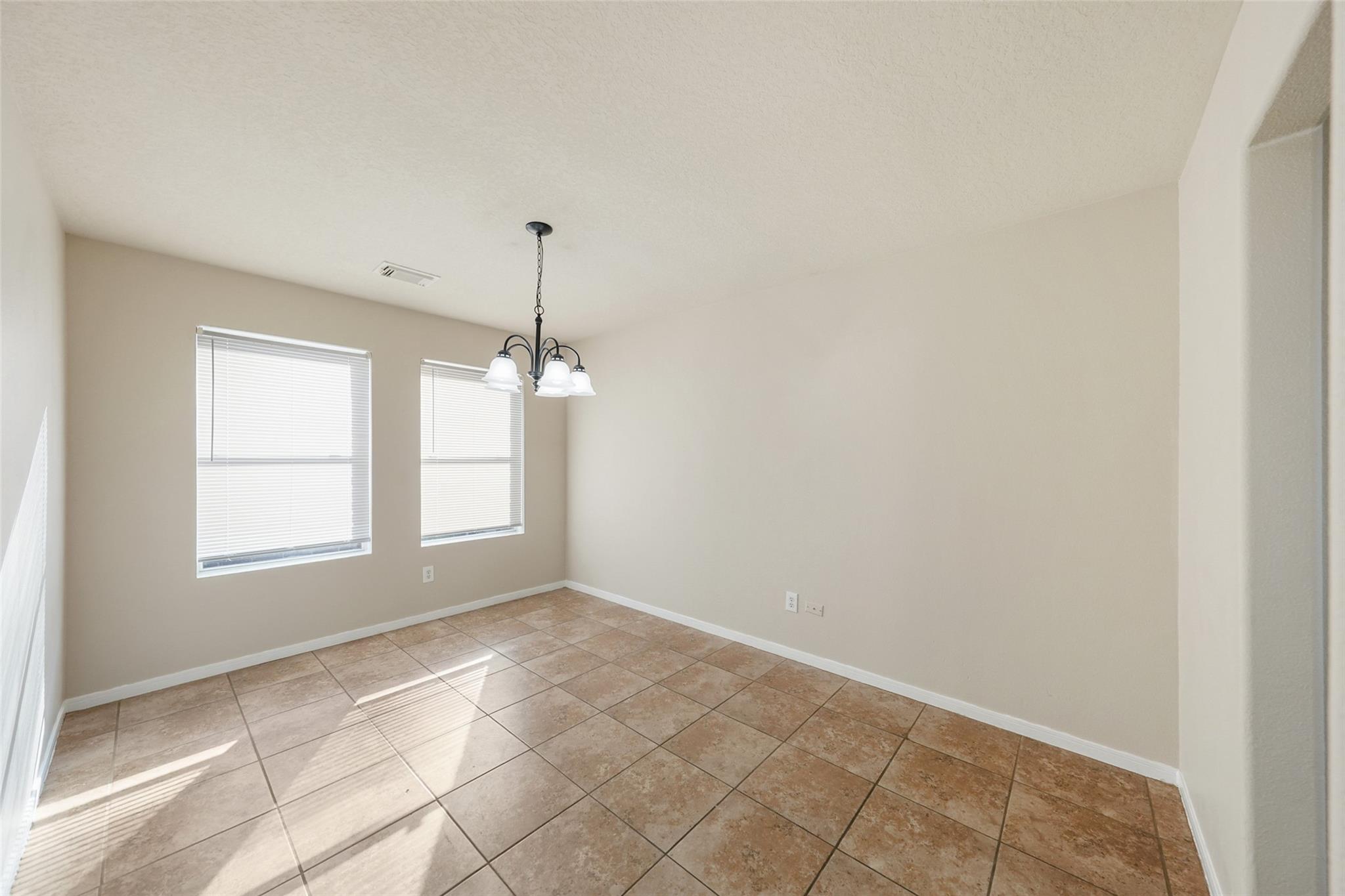 12146 Glen Crossing Circle