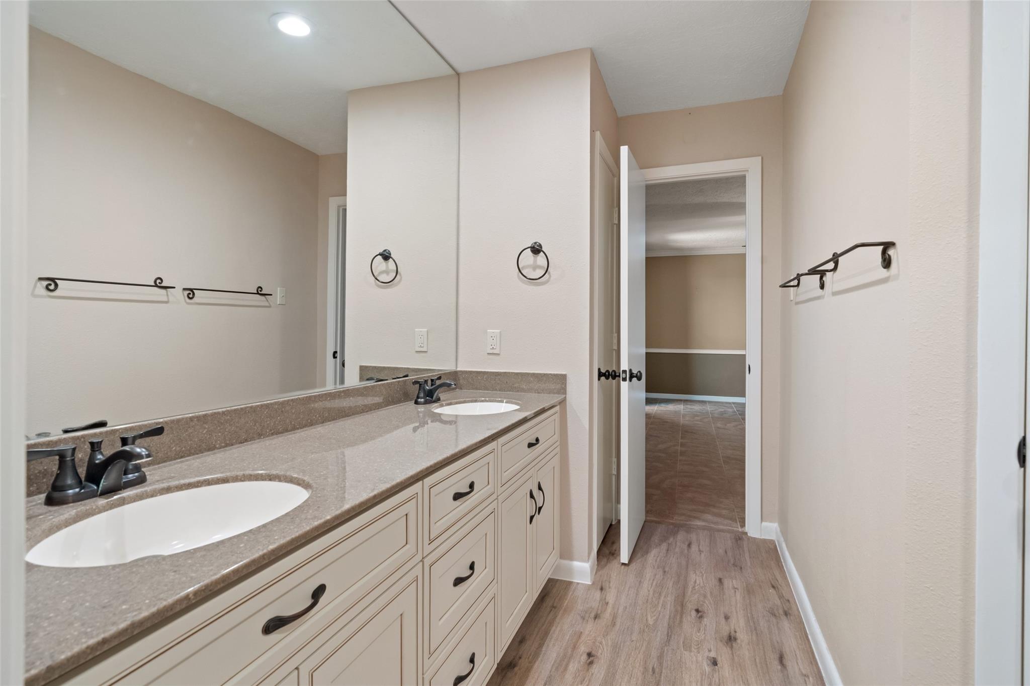 3510 Riverwood Park Drive