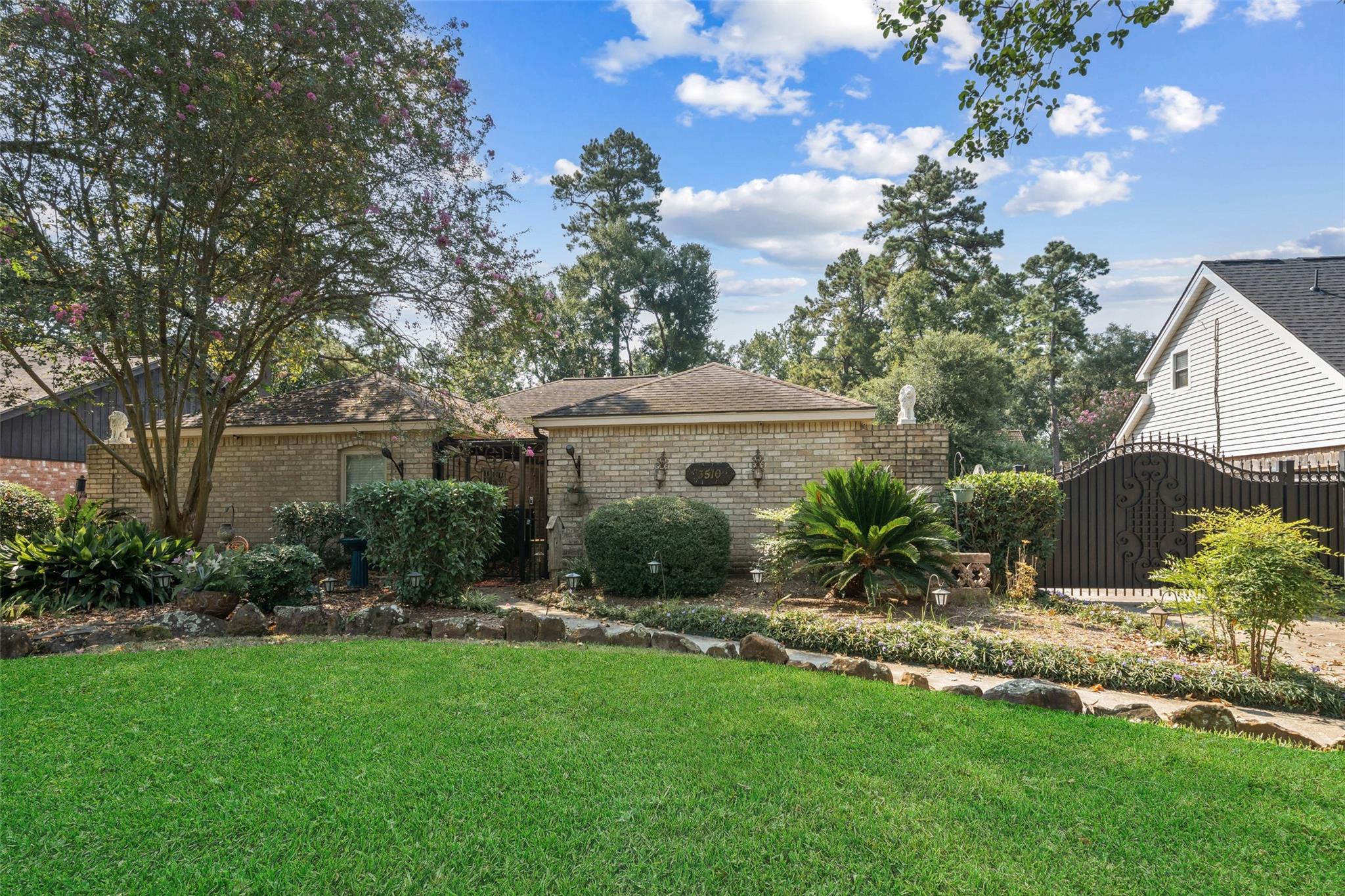 3510 Riverwood Park Drive