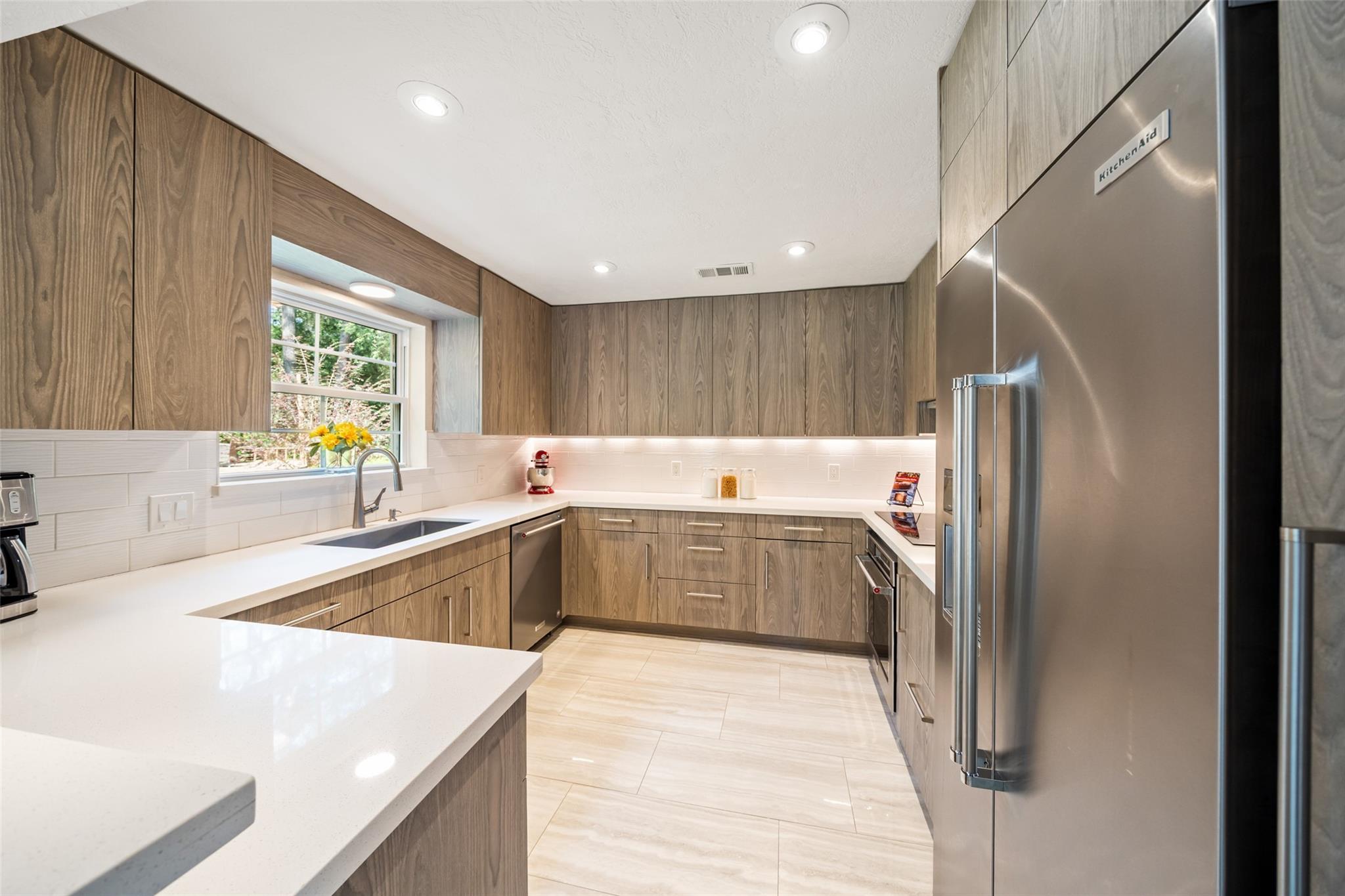 2918 Kings Forest Drive