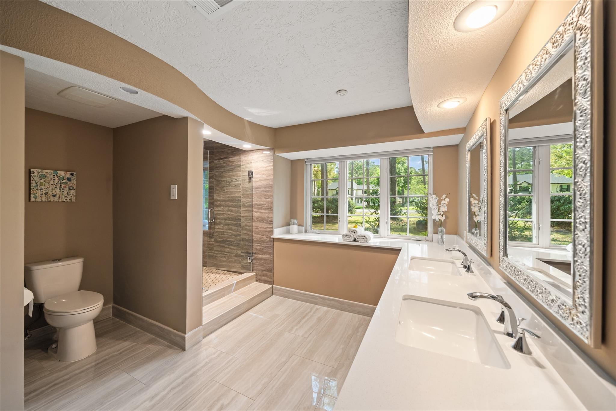 2918 Kings Forest Drive