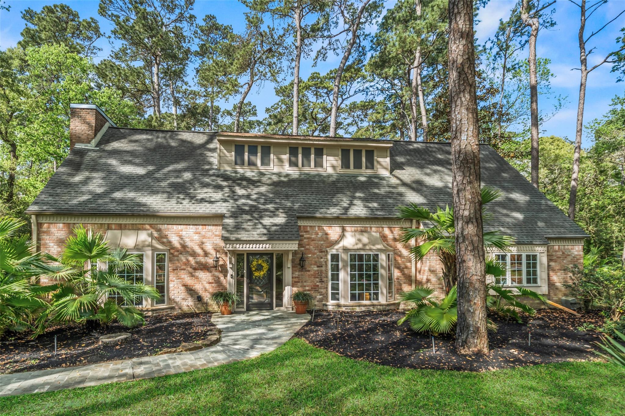 2918 Kings Forest Drive