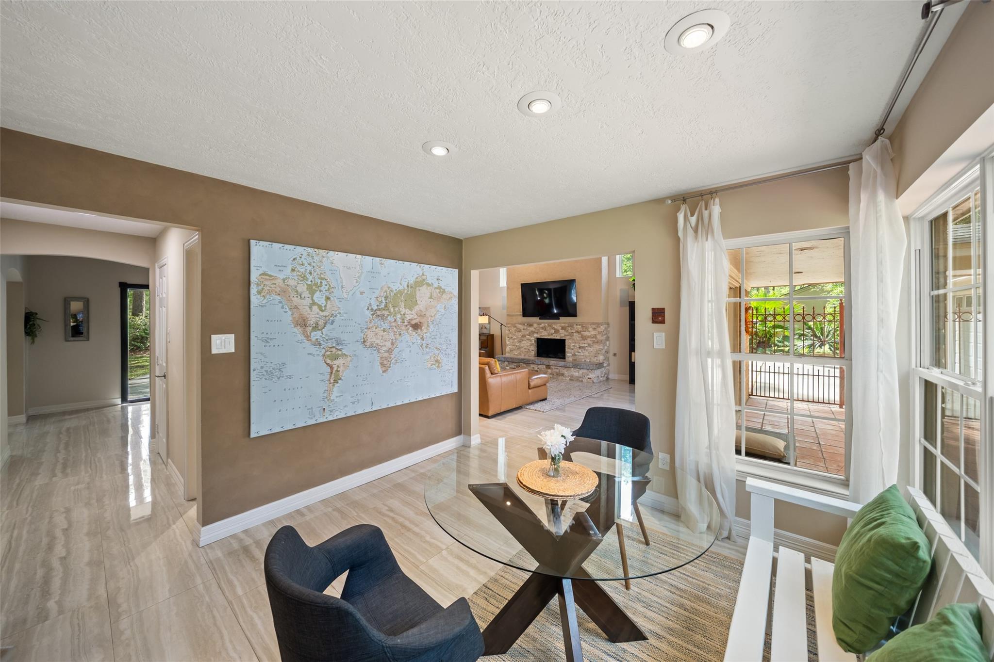 2918 Kings Forest Drive