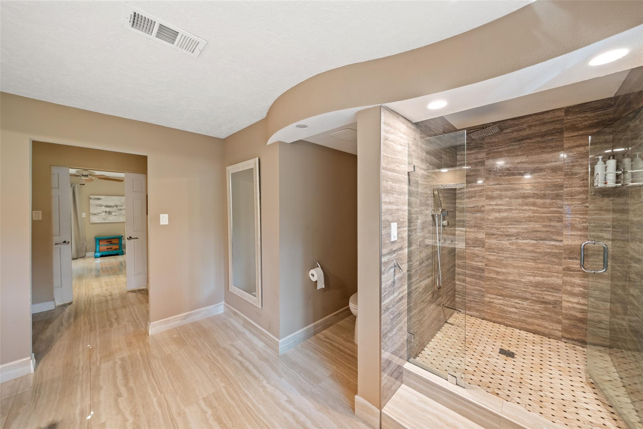 2918 Kings Forest Drive